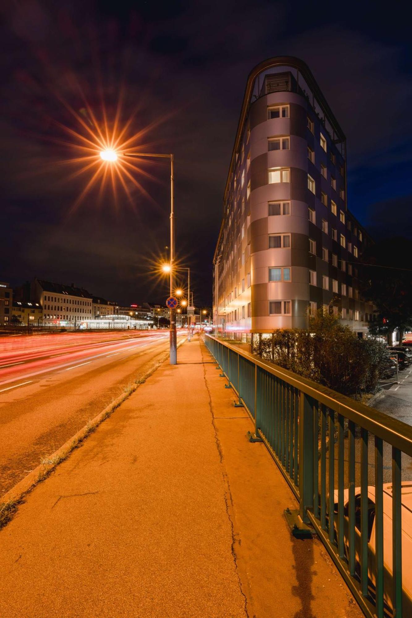 Hampton By Hilton West Hotel 3*