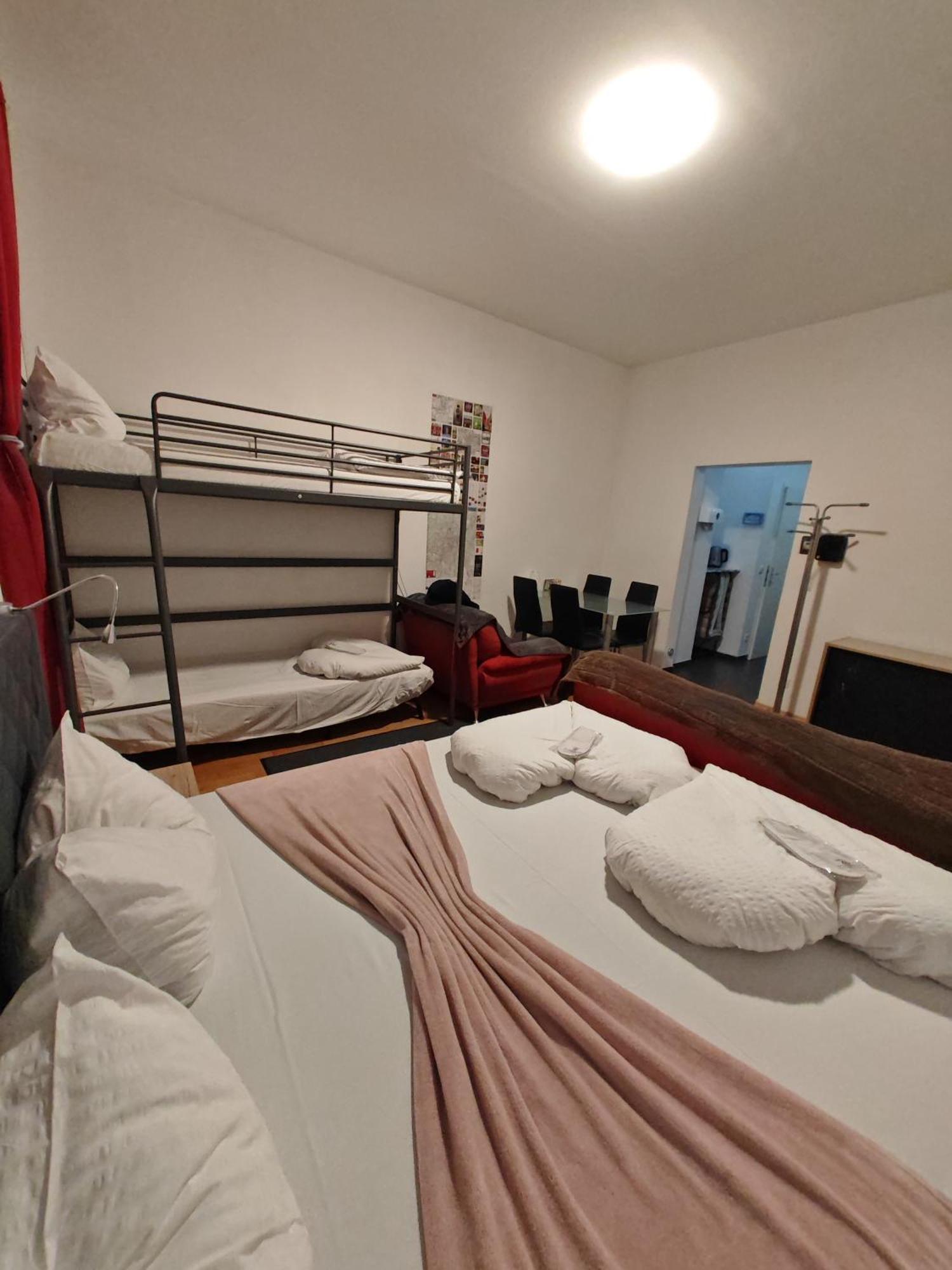 Hostel Abai 1150 Only Www-on-line-check-in & Selfservice *