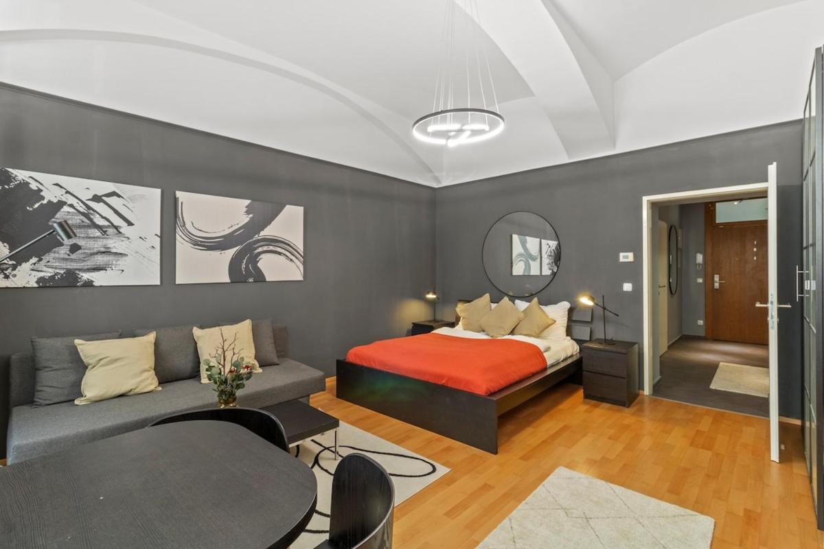 Augarten I 5 Min To Metro I 10 Min To Apartment *