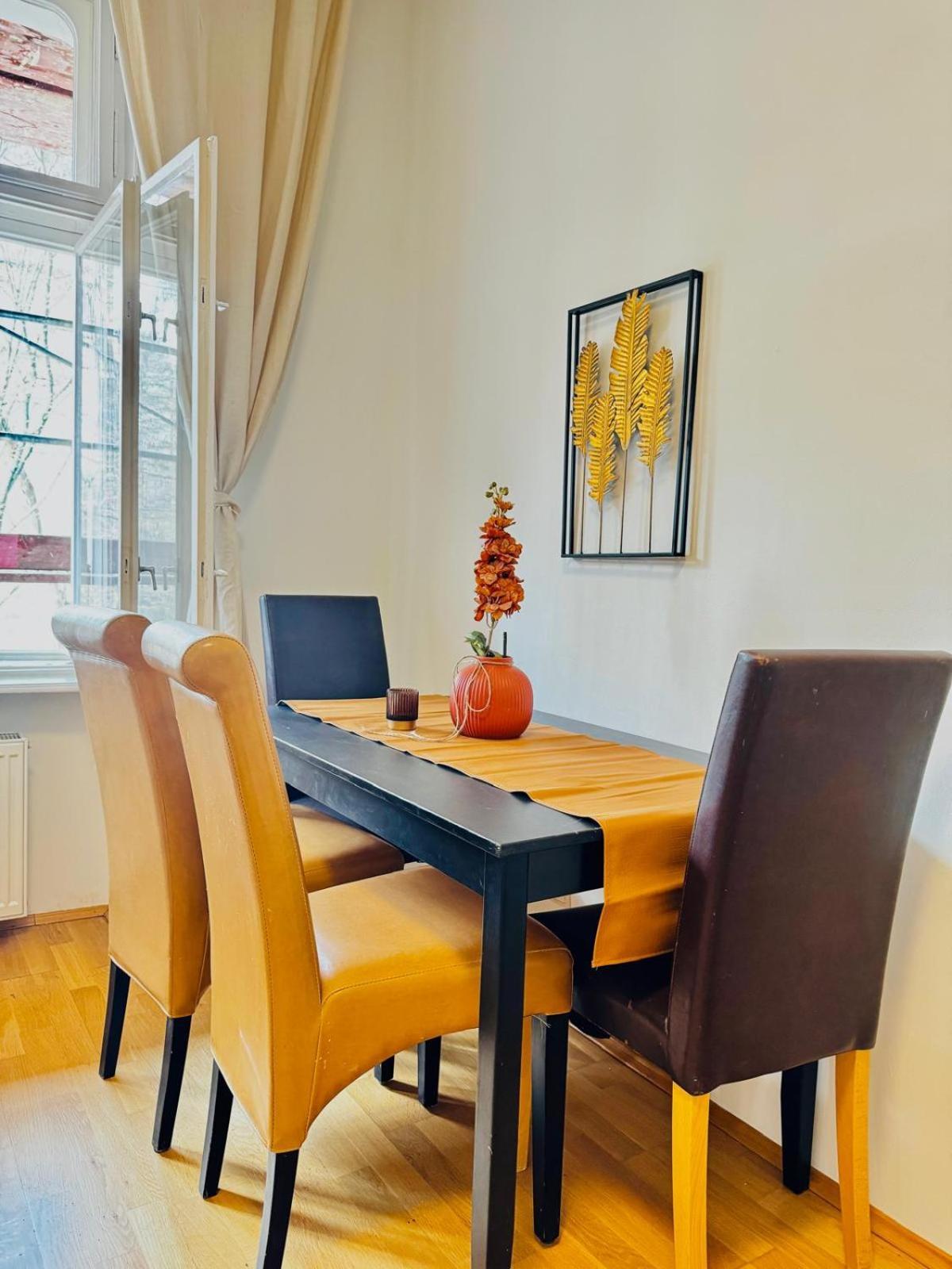 Apartment Comfy In A Shared Apartment, Only 17min Walk To Schoenbrunn Wien