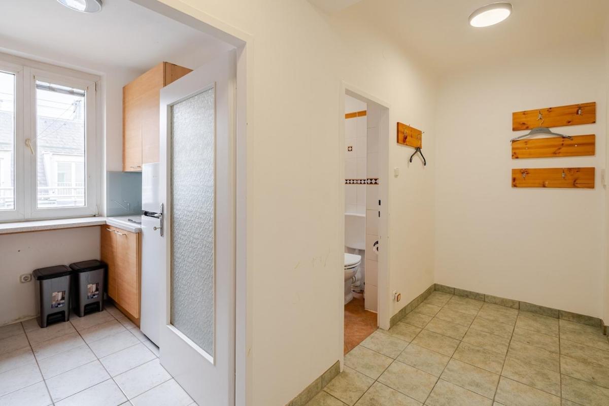 Close To Centre And Next To Hbf And Easy From Airport