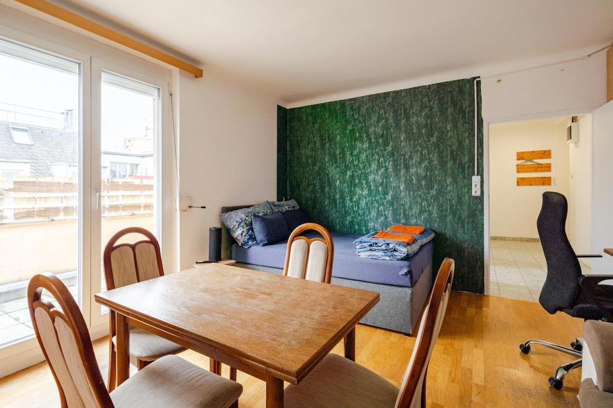 Close To Centre And Next To Hbf And Easy From Airport Apartment Vienna