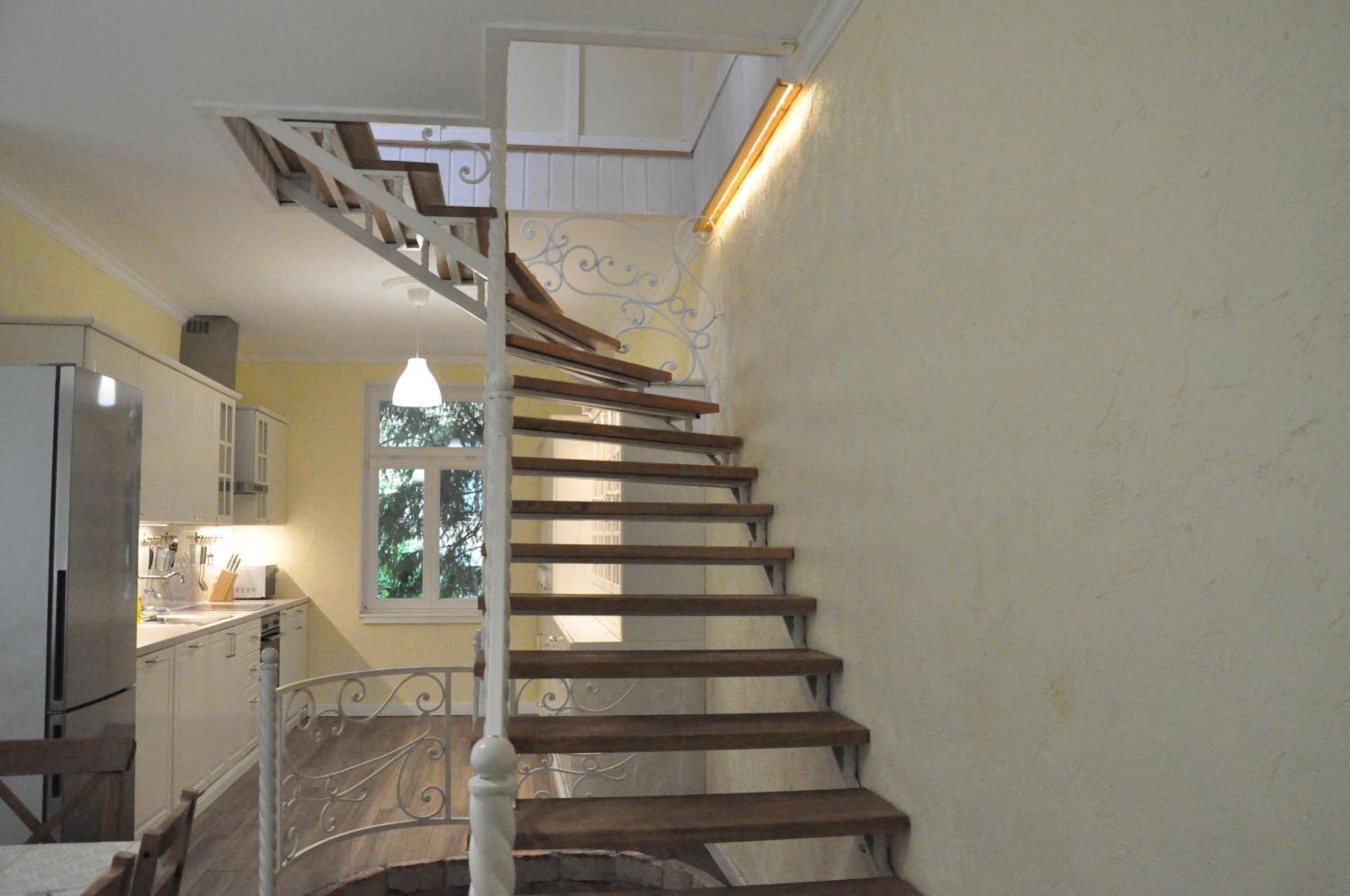 House Near To Schoenbrunn - Free Parking - 24-7 Check In - 8 Person Vienna