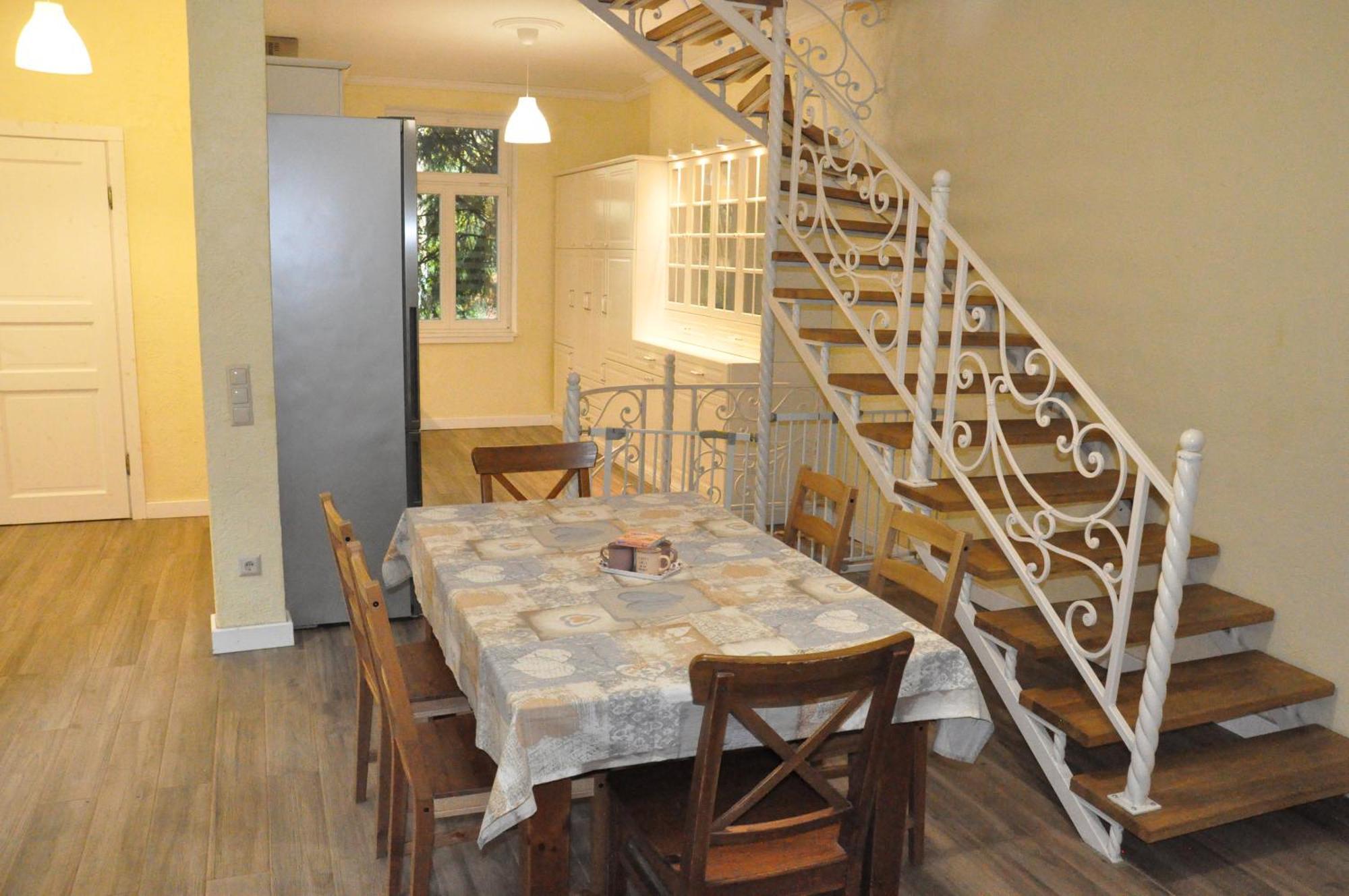 House Near To Schoenbrunn - Free Parking - 24-7 Check In - 8 Person