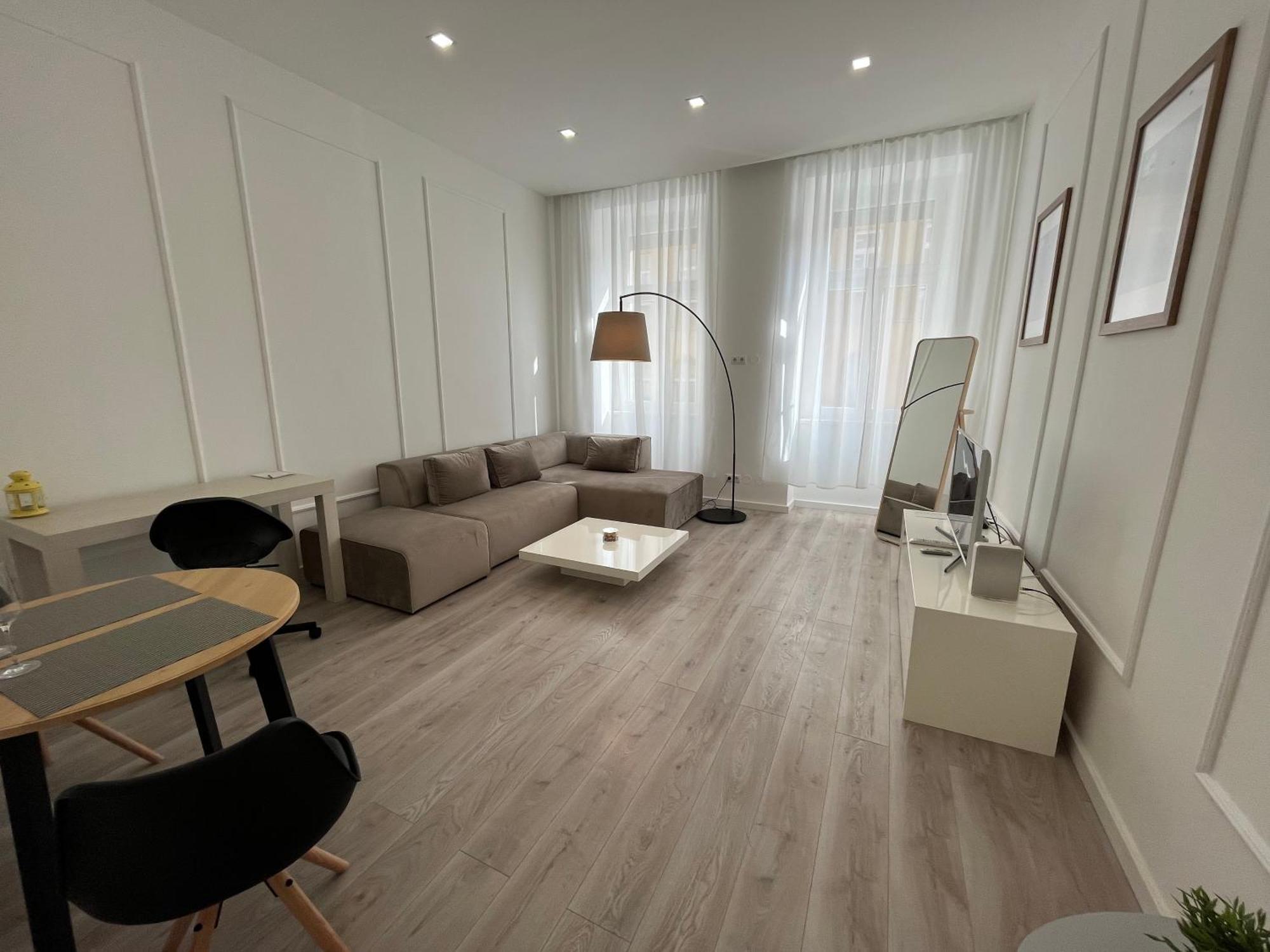 Stayin - Elegant Design With Garden