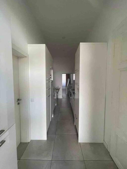 Stayin - Elegant Design With Garden Apartment Vienna