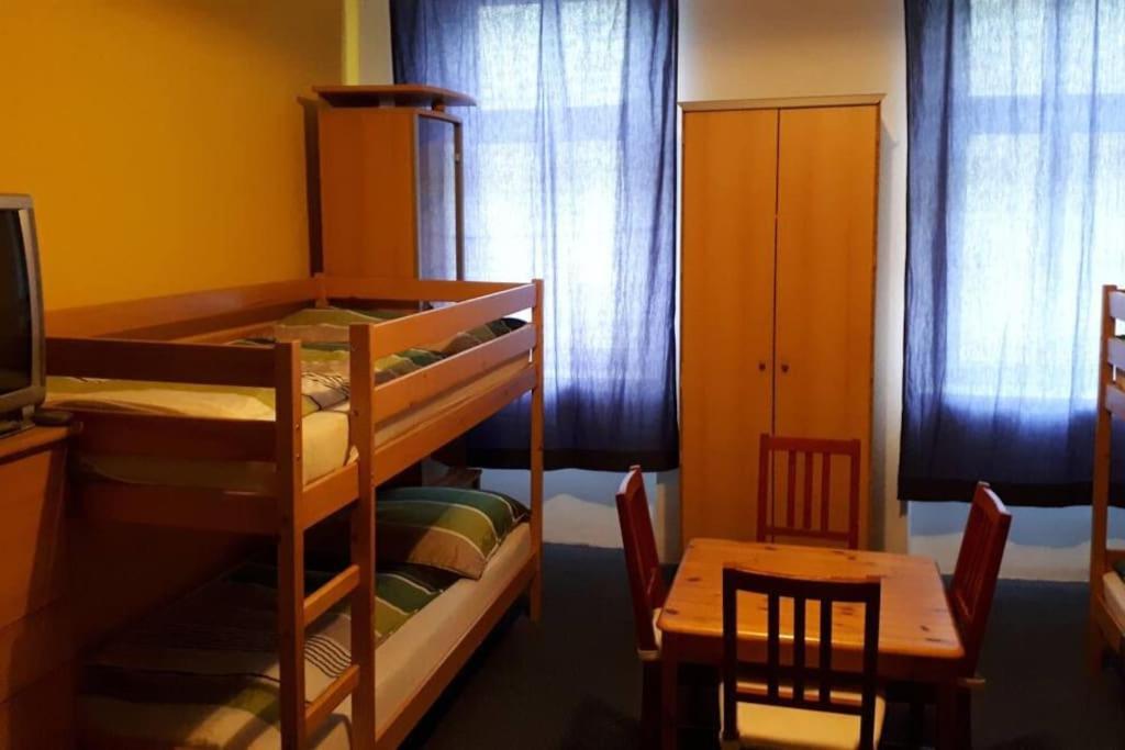 Simple 10 Minutes To Downtown Apartment Vienna