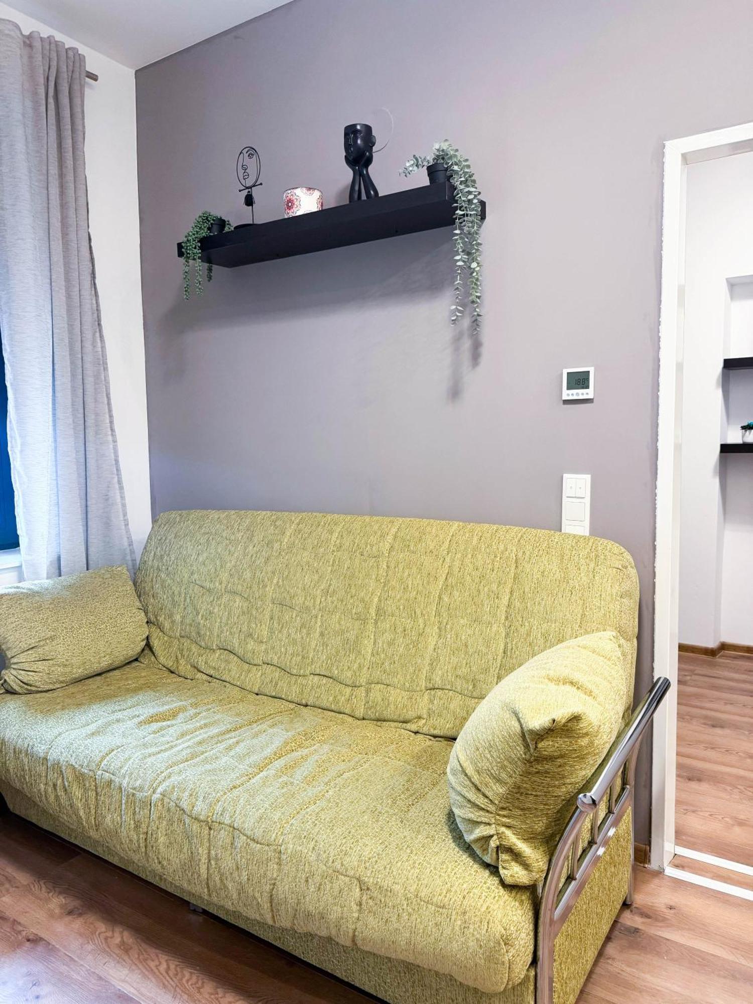 Cozy In Location With Free Parking Appartamento *