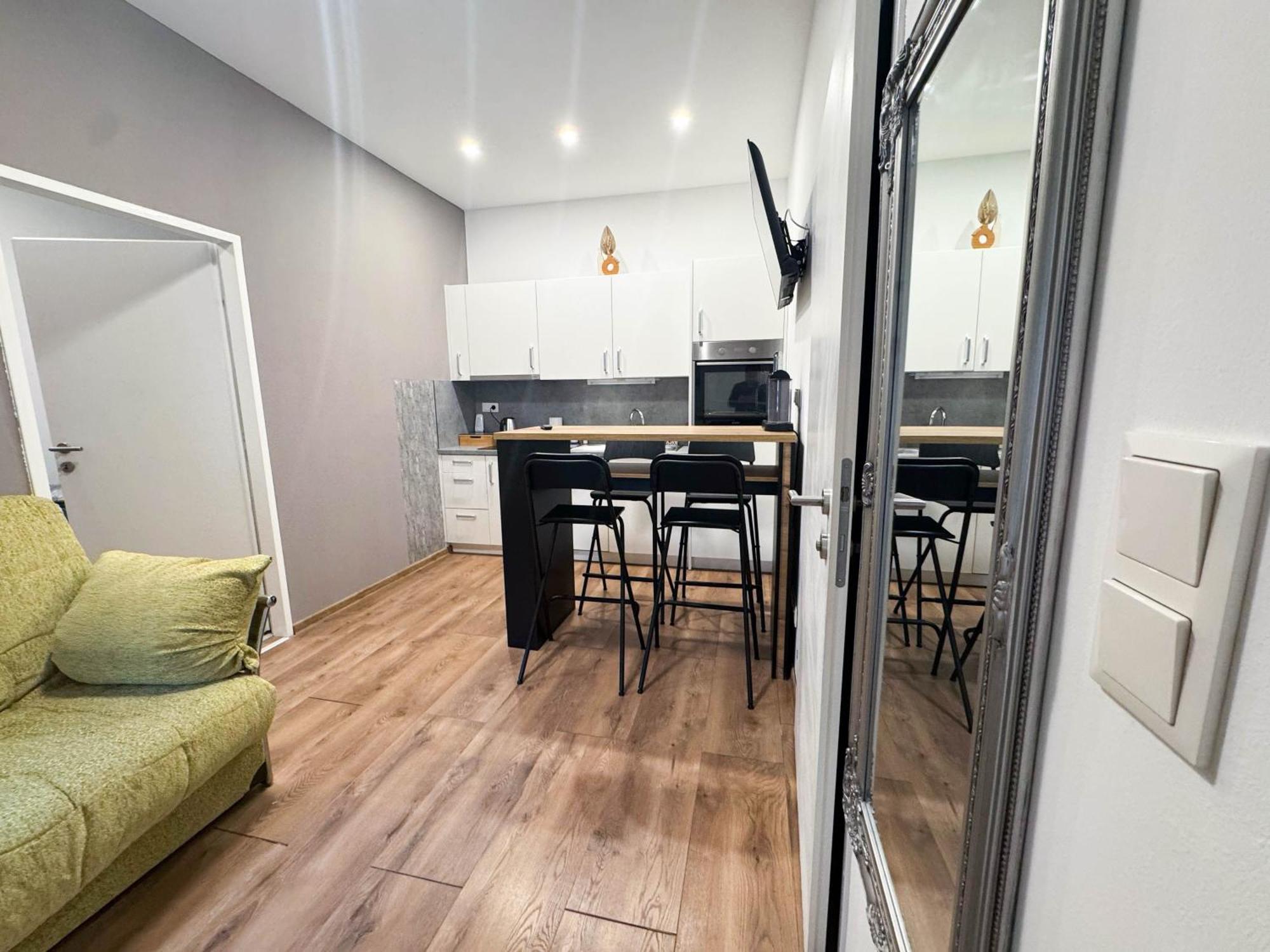 Cozy In Location With Free Parking Appartamento Vienna