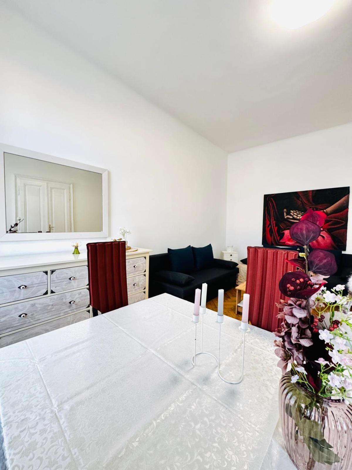 Affordable 1br & 1lr Apt, 7 Min To Westbahnhof