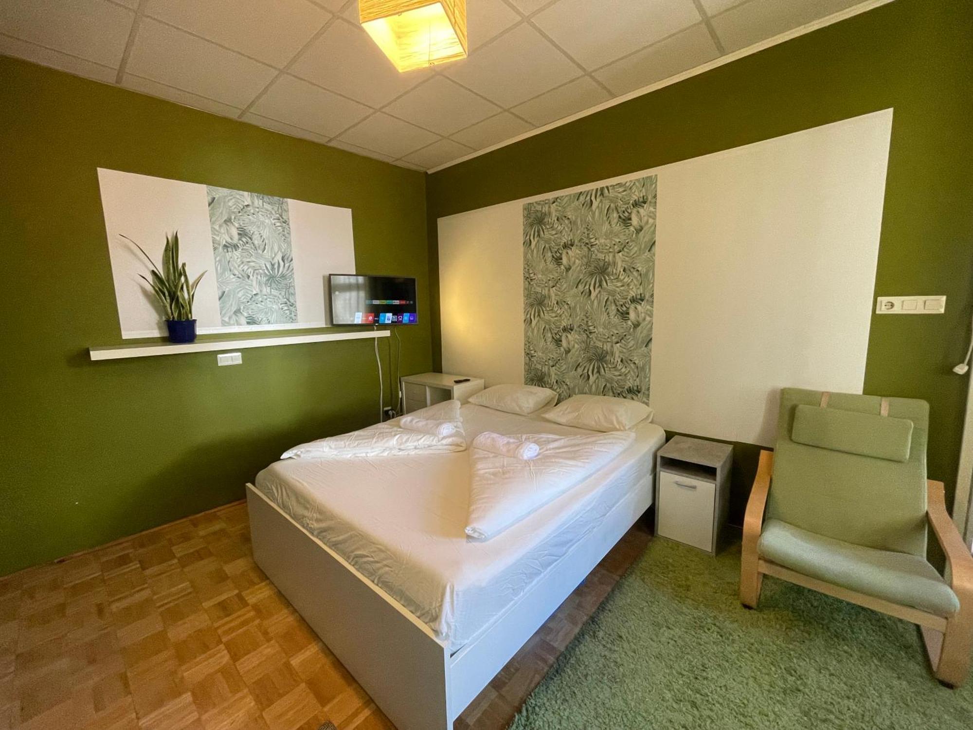 Two-room In Mariahilfer * Vienna