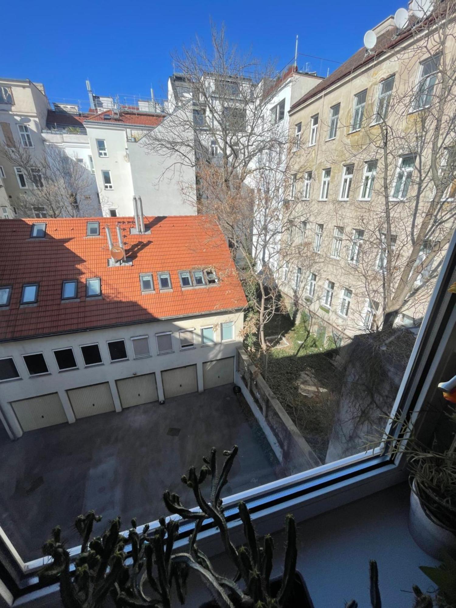 Apartment Two-room In Mariahilfer *