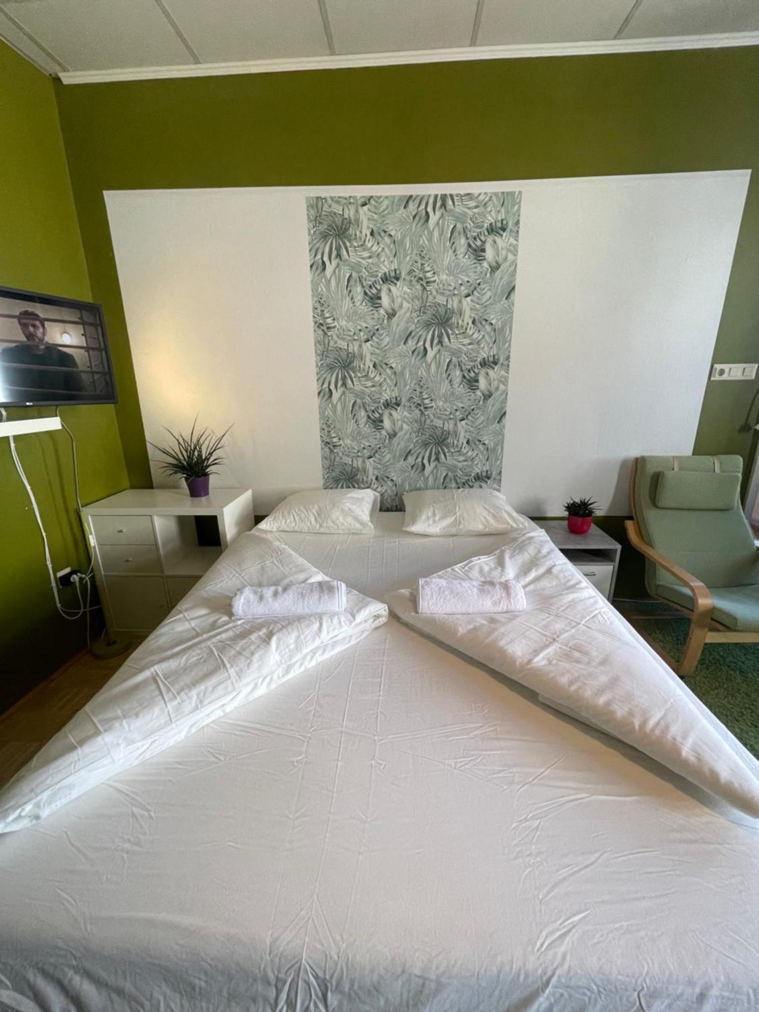 Two-room In Mariahilfer Apartment *