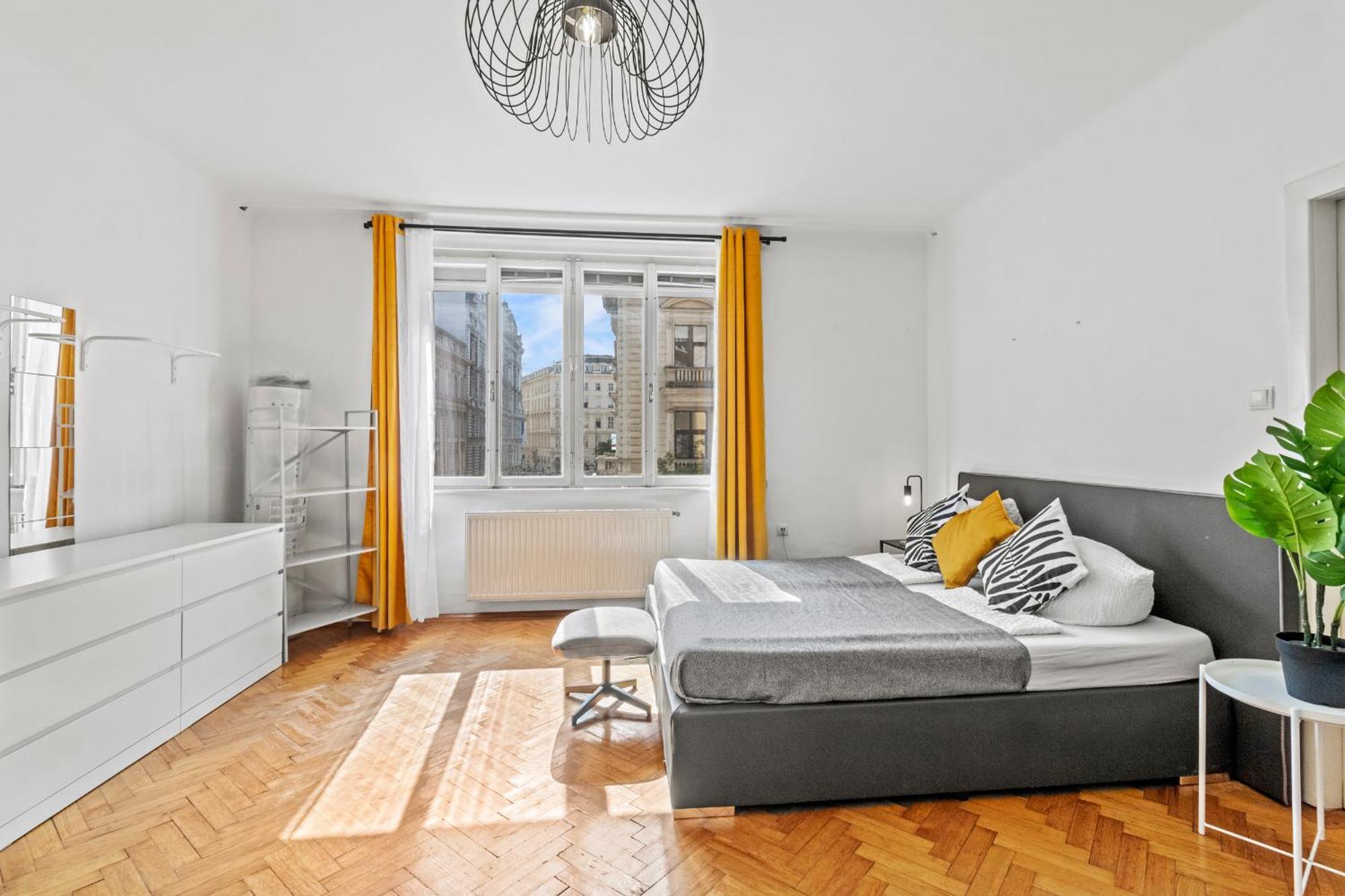 4-br-apartment For Up To 12 People Vienna