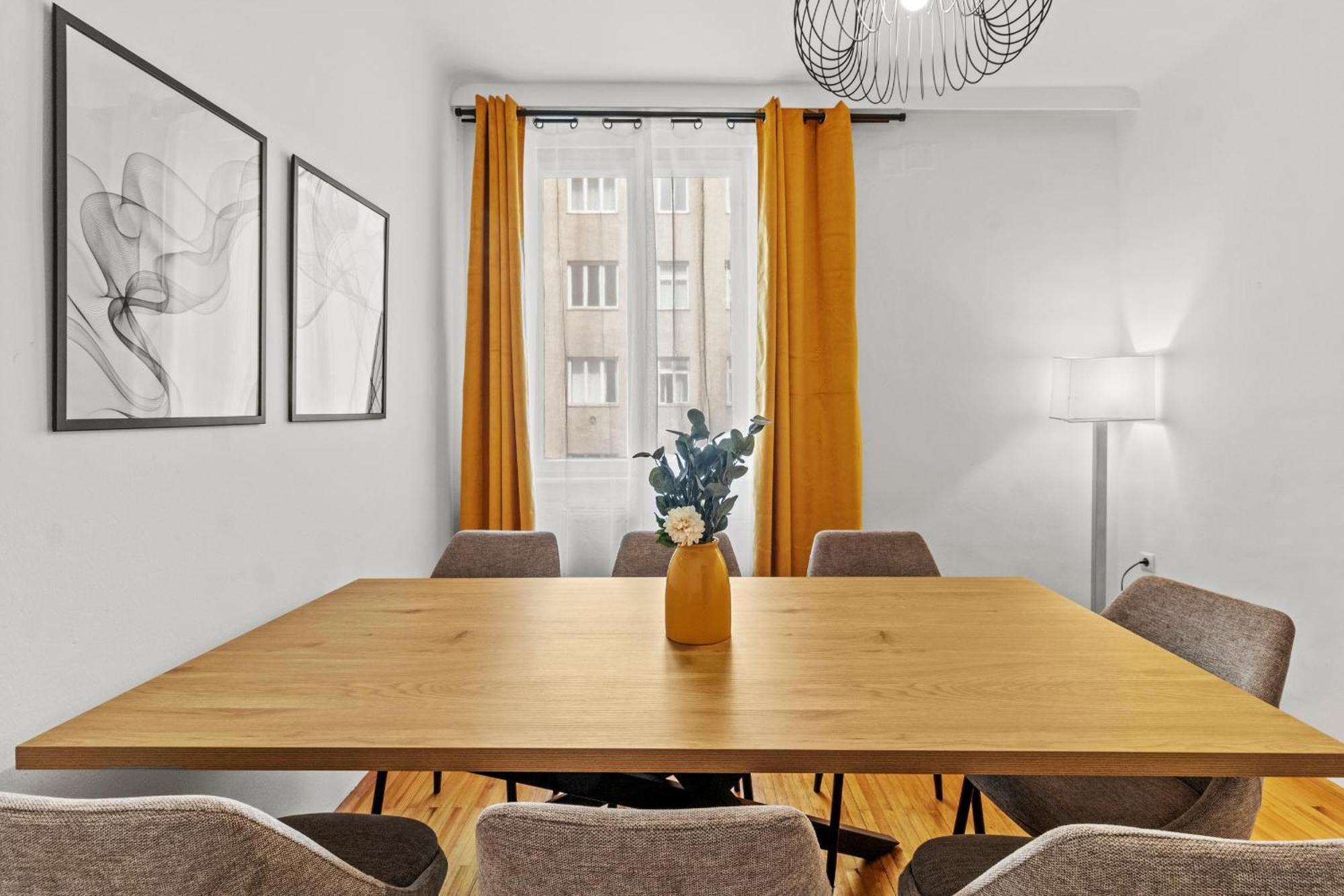 4-br-apartment For Up To 12 People Apartment