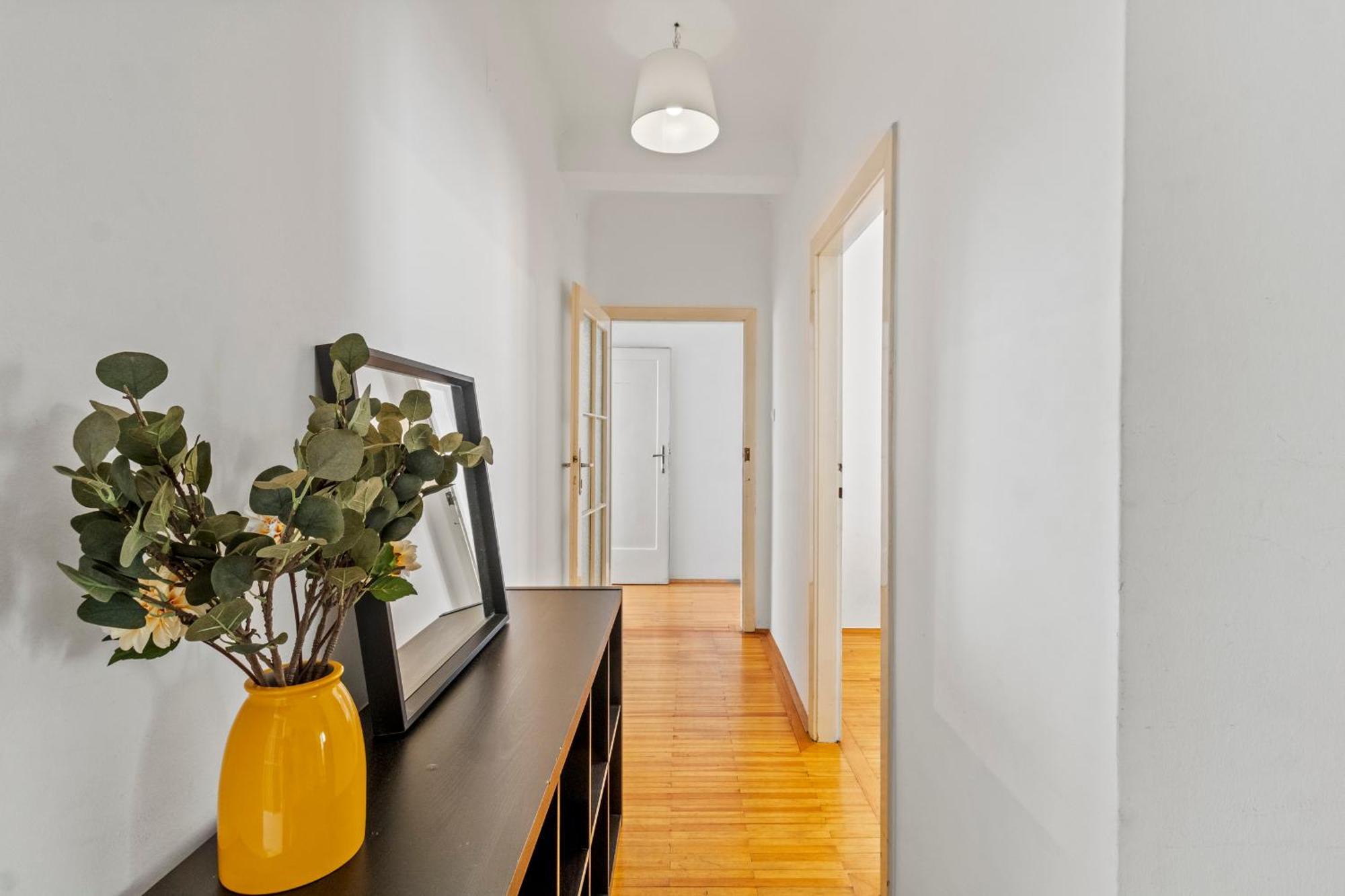 Apartment 4-br-apartment For Up To 12 People *