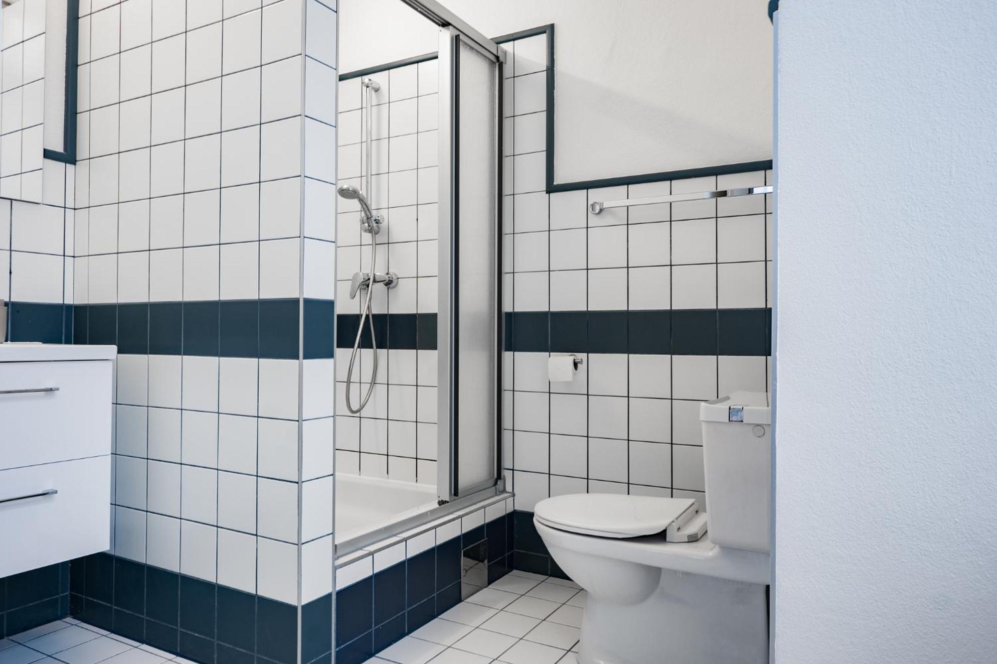 Apartment At Votiv Church I 5 Minutes To Inner I Wifi I 3 Minutes To Metro Schottentor