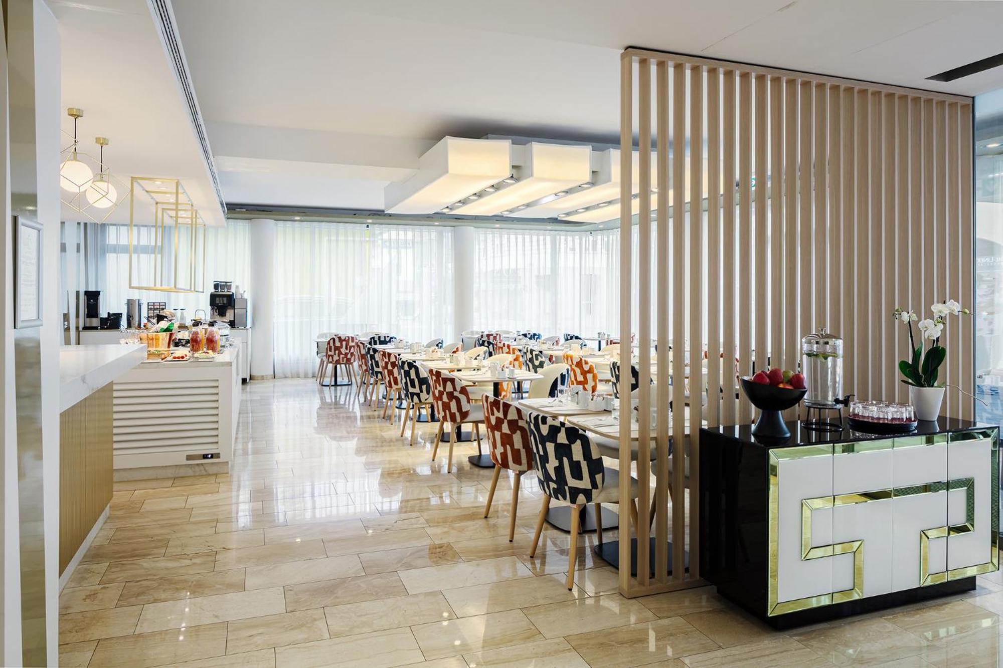 Eurostars Embassy Hotel 4*