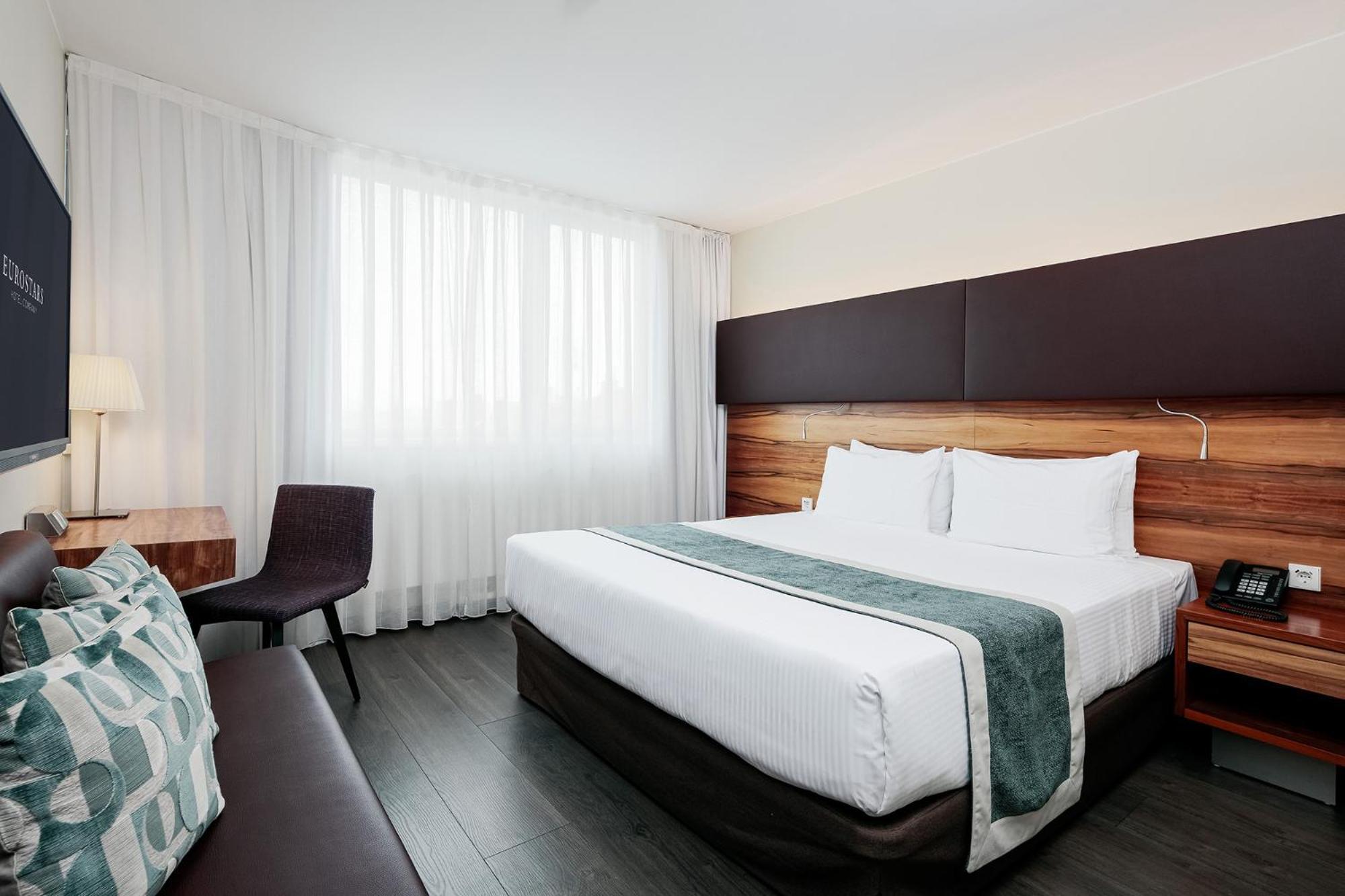 Eurostars Embassy 4*