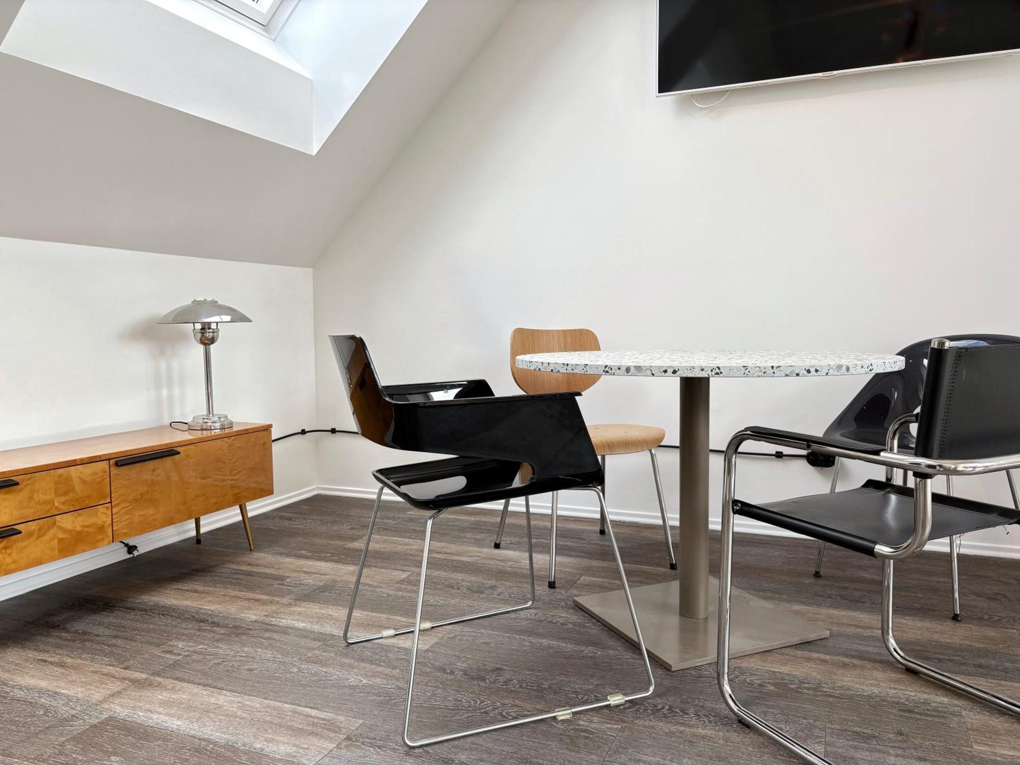 Hotel Design & Budget Schoenbrunn 3*