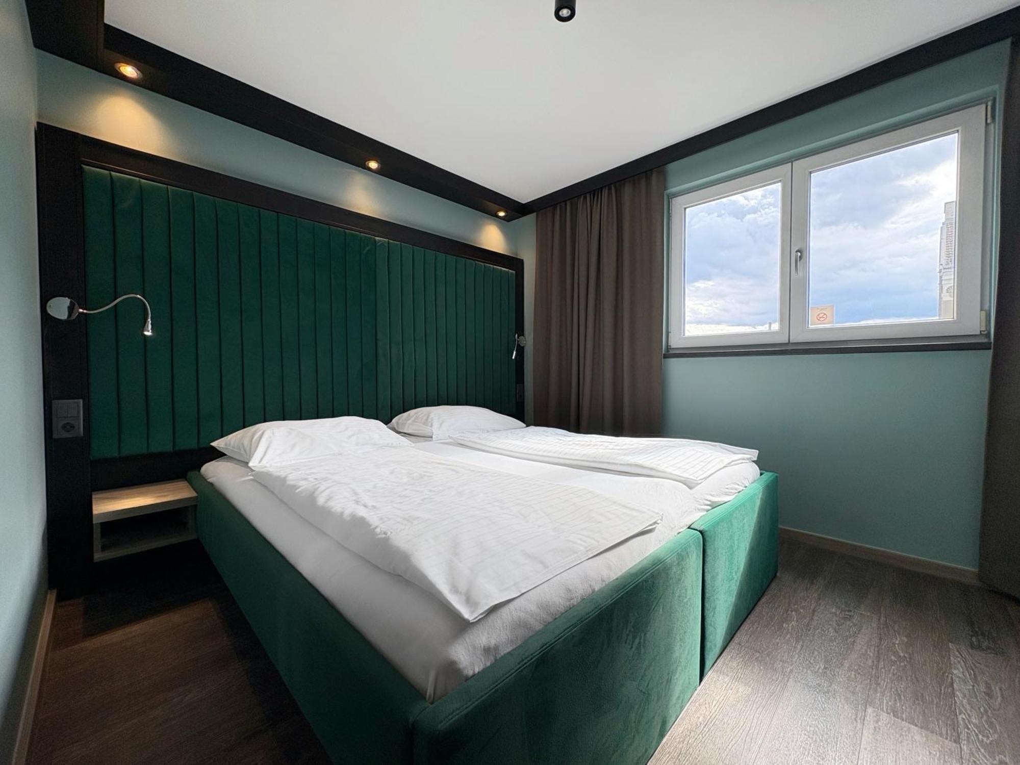 Hotel Design & Budget Schoenbrunn