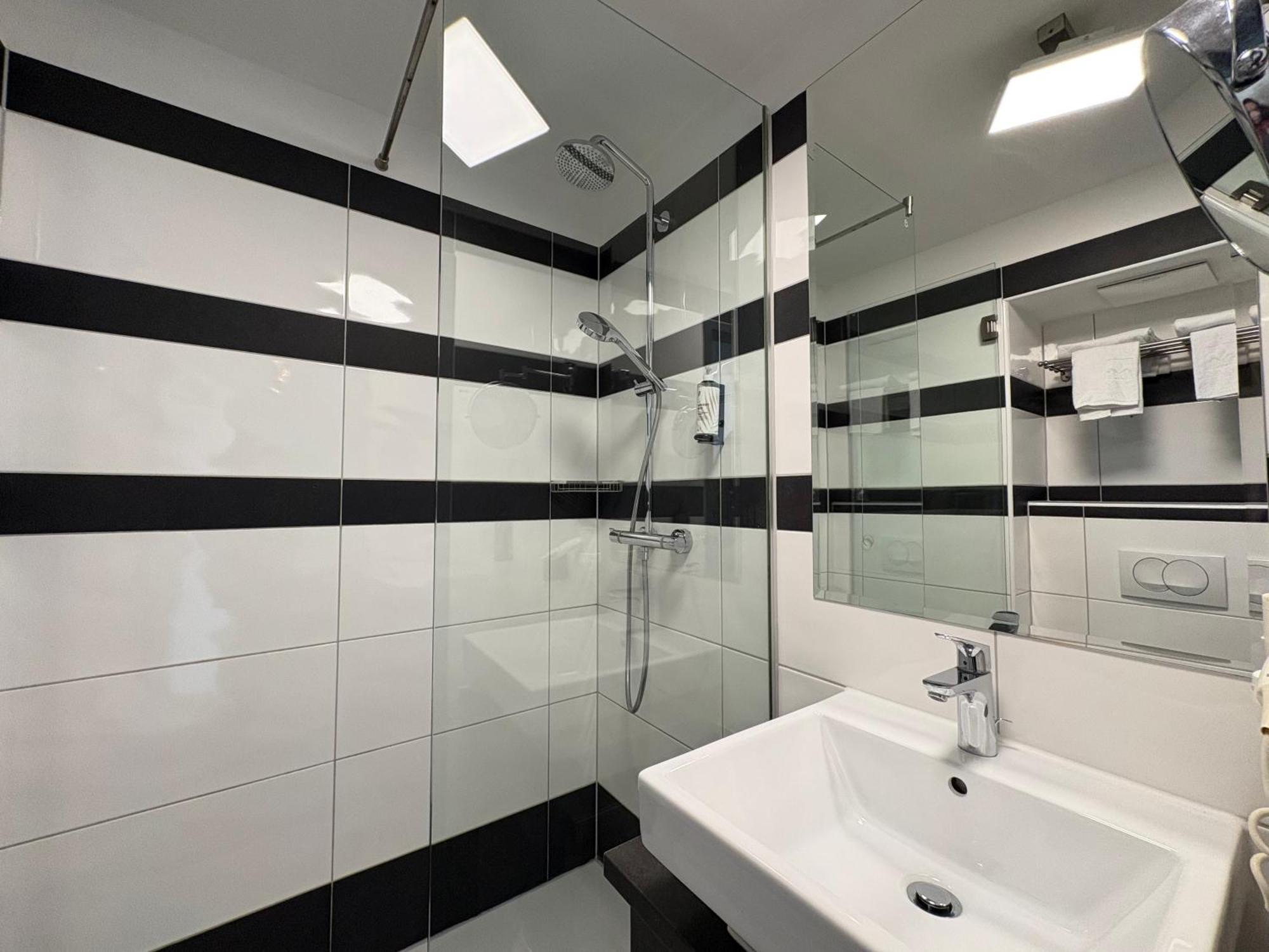 Design & Budget Schoenbrunn Hotel 3*