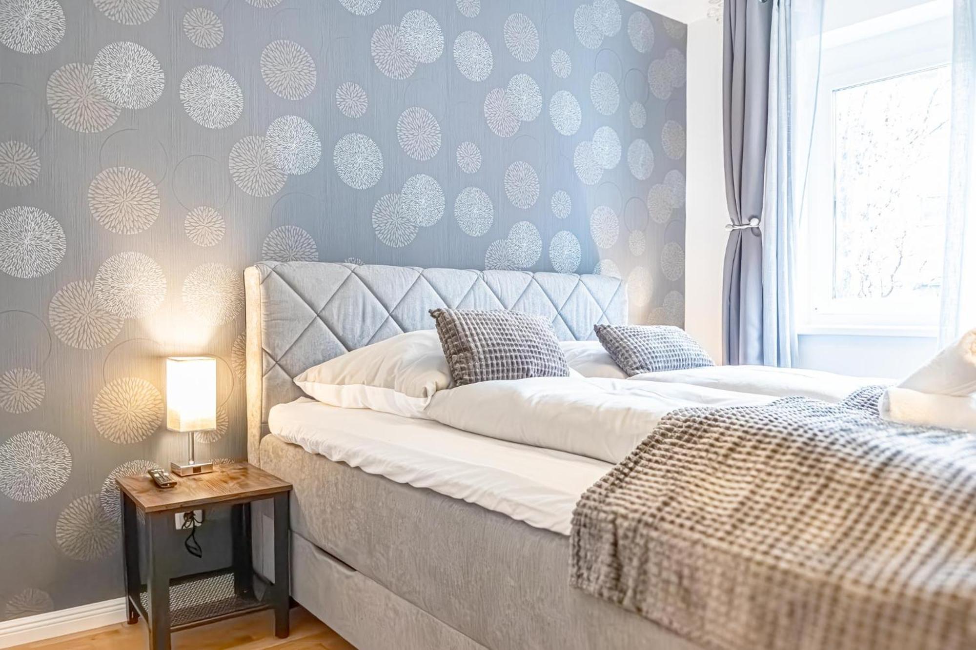 Apartment 9-min To Center, Comfy 1br And 1lr With Balcony *