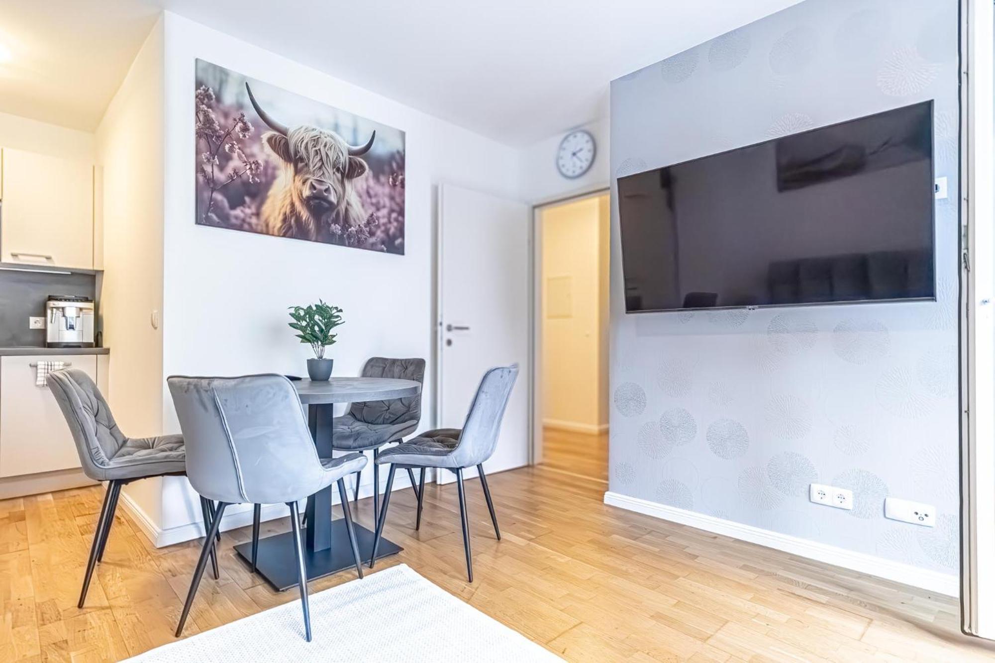 9-min To Center, Comfy 1br And 1lr With Balcony Vienna