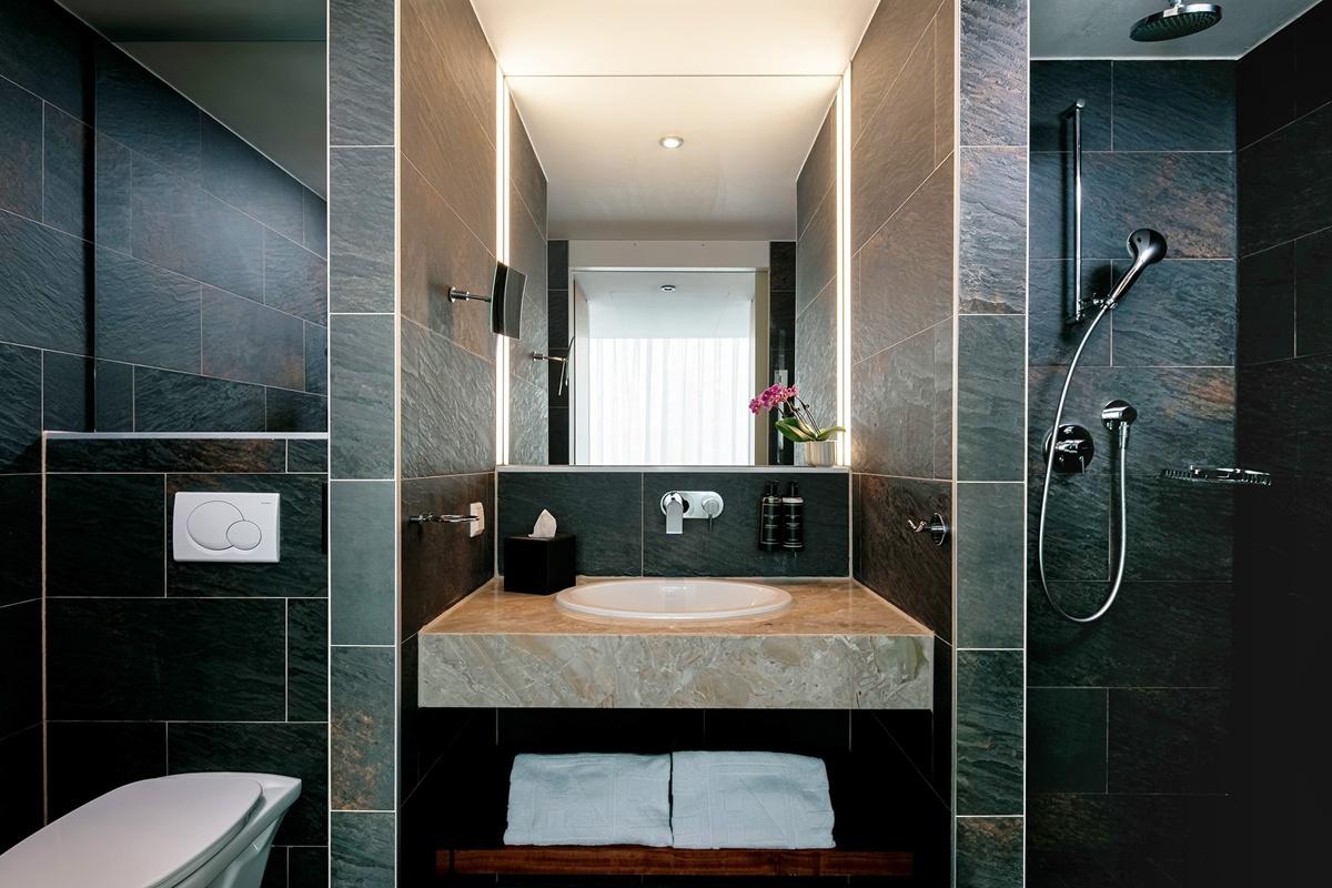 Eurostars Embassy 4*