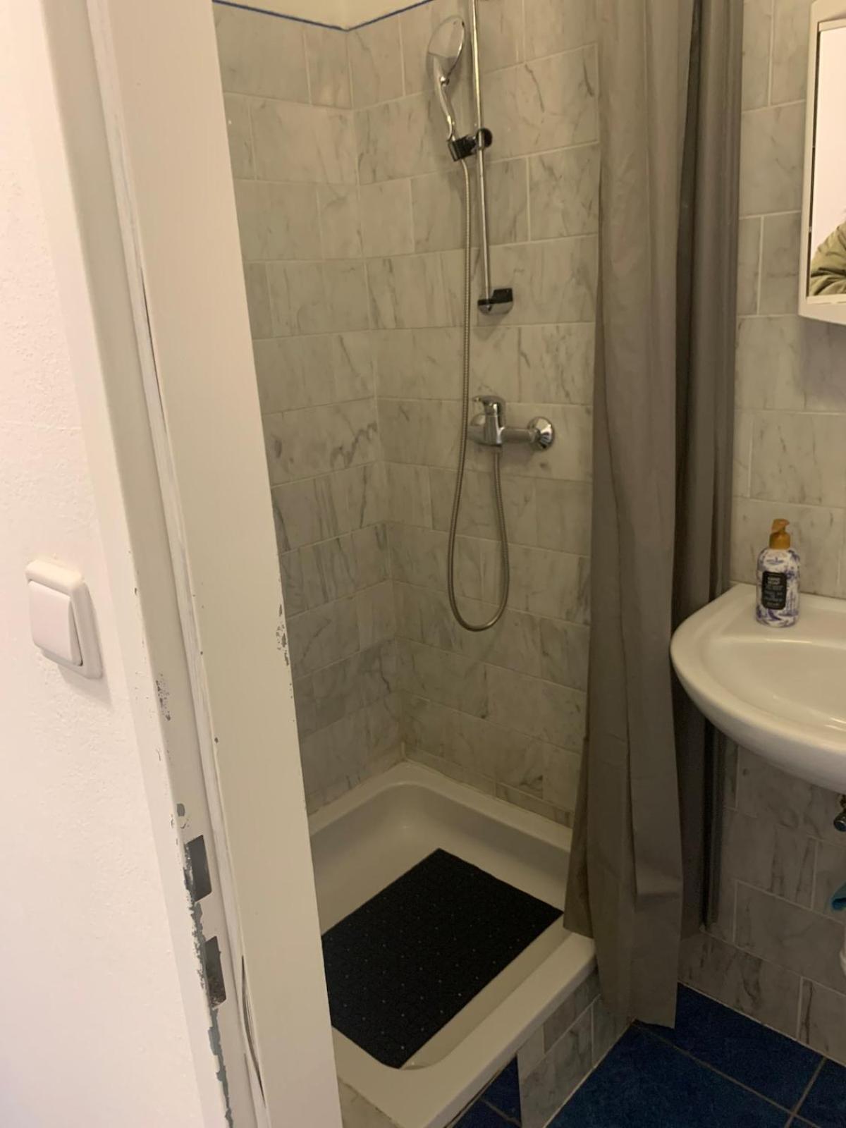 Apartment Vis A Vis Schoenbrunn With Private Parking Vienna