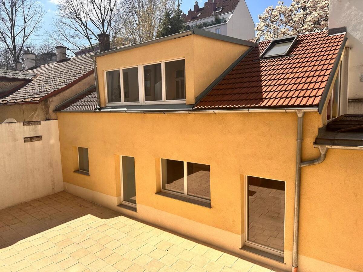 Full Premium - 2 Bedrooms For 5 People - Near Metro Holiday home *