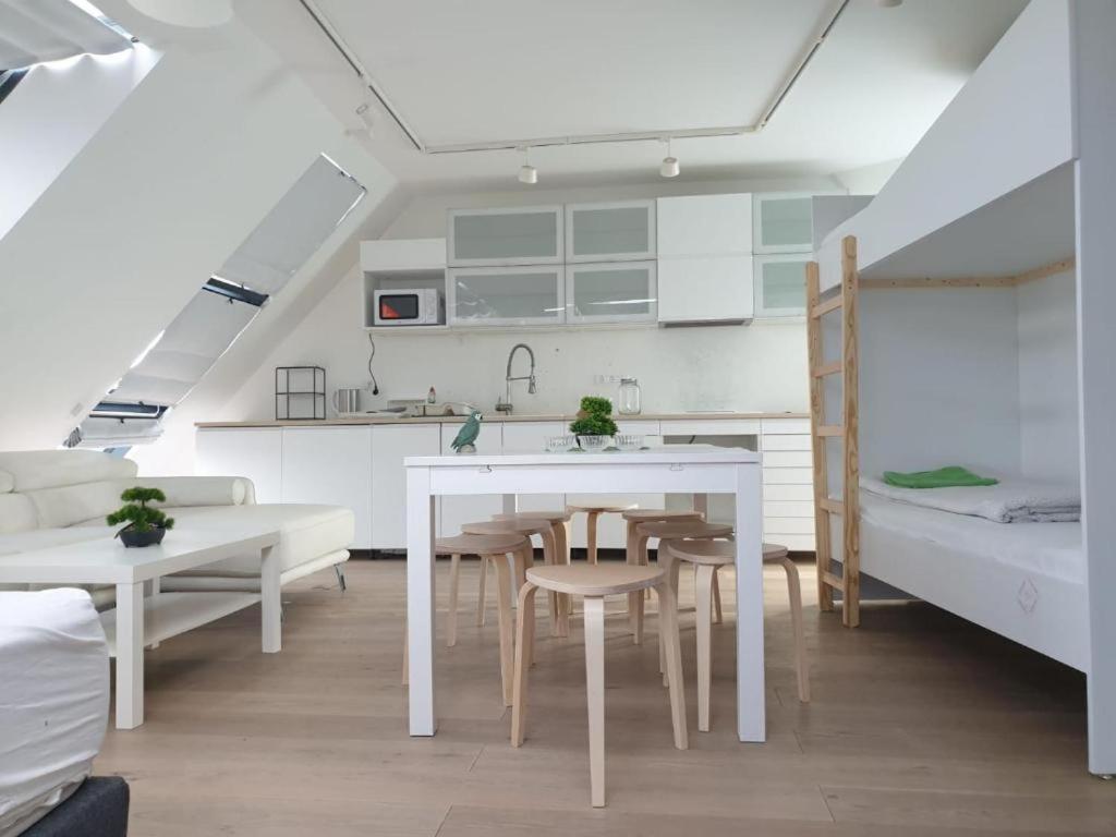 Betariel'com Hauptbahnhof Apartment *
