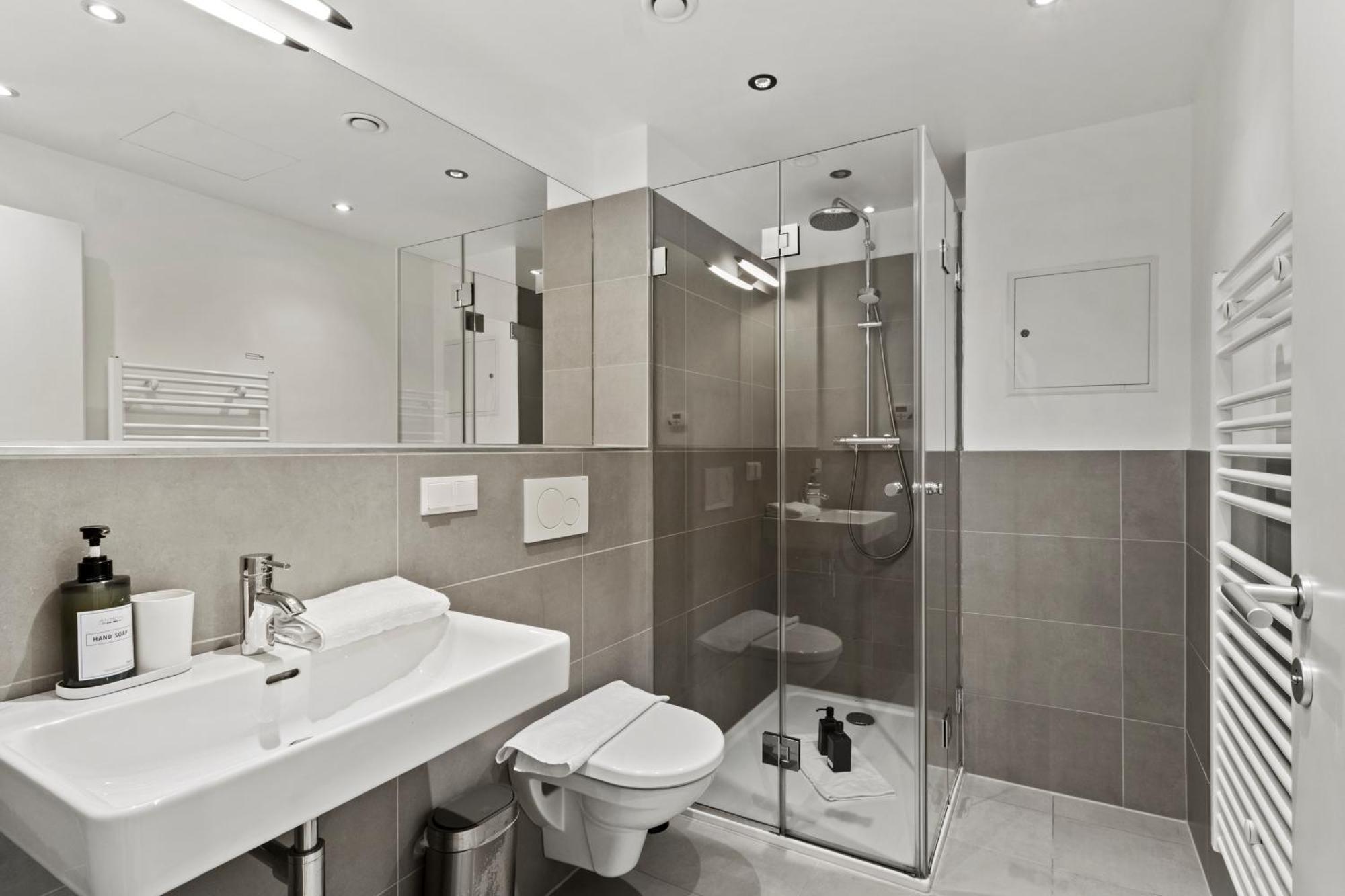 Apartment At Station I 3 Minutes To Shopping Street I High Speed Wifi Vienna