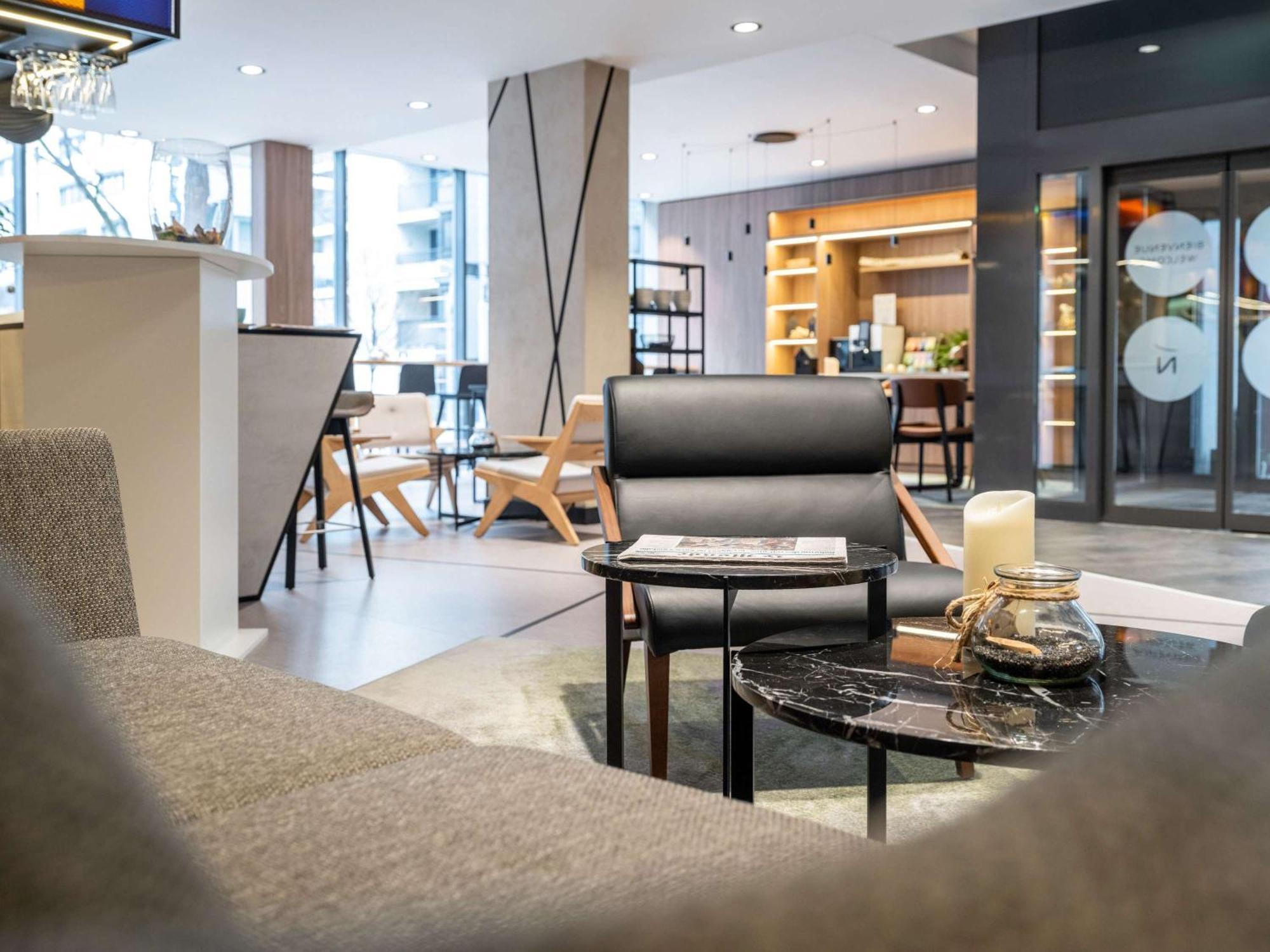 Novotel Donau Hotel