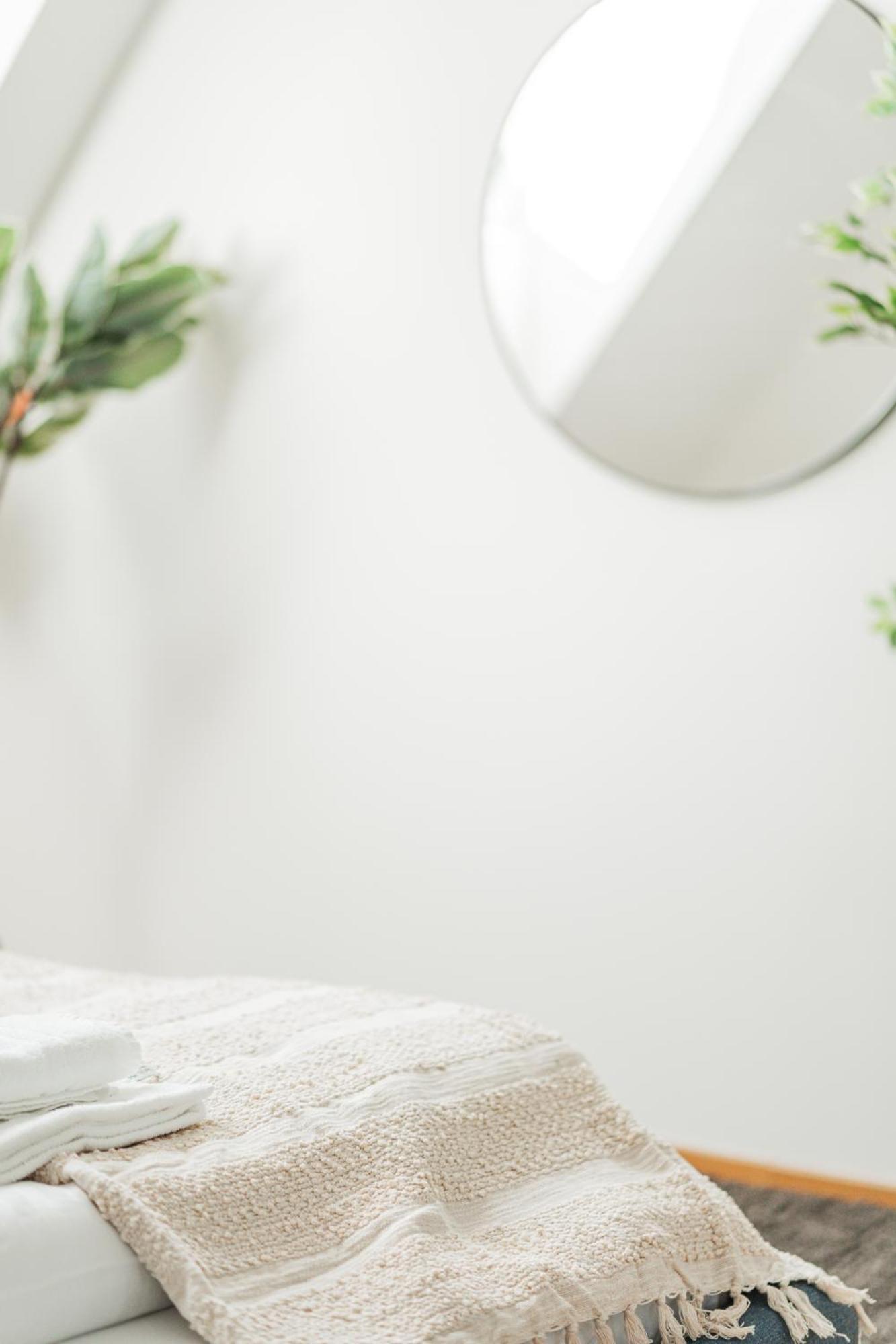 Apartment Chic #20 *