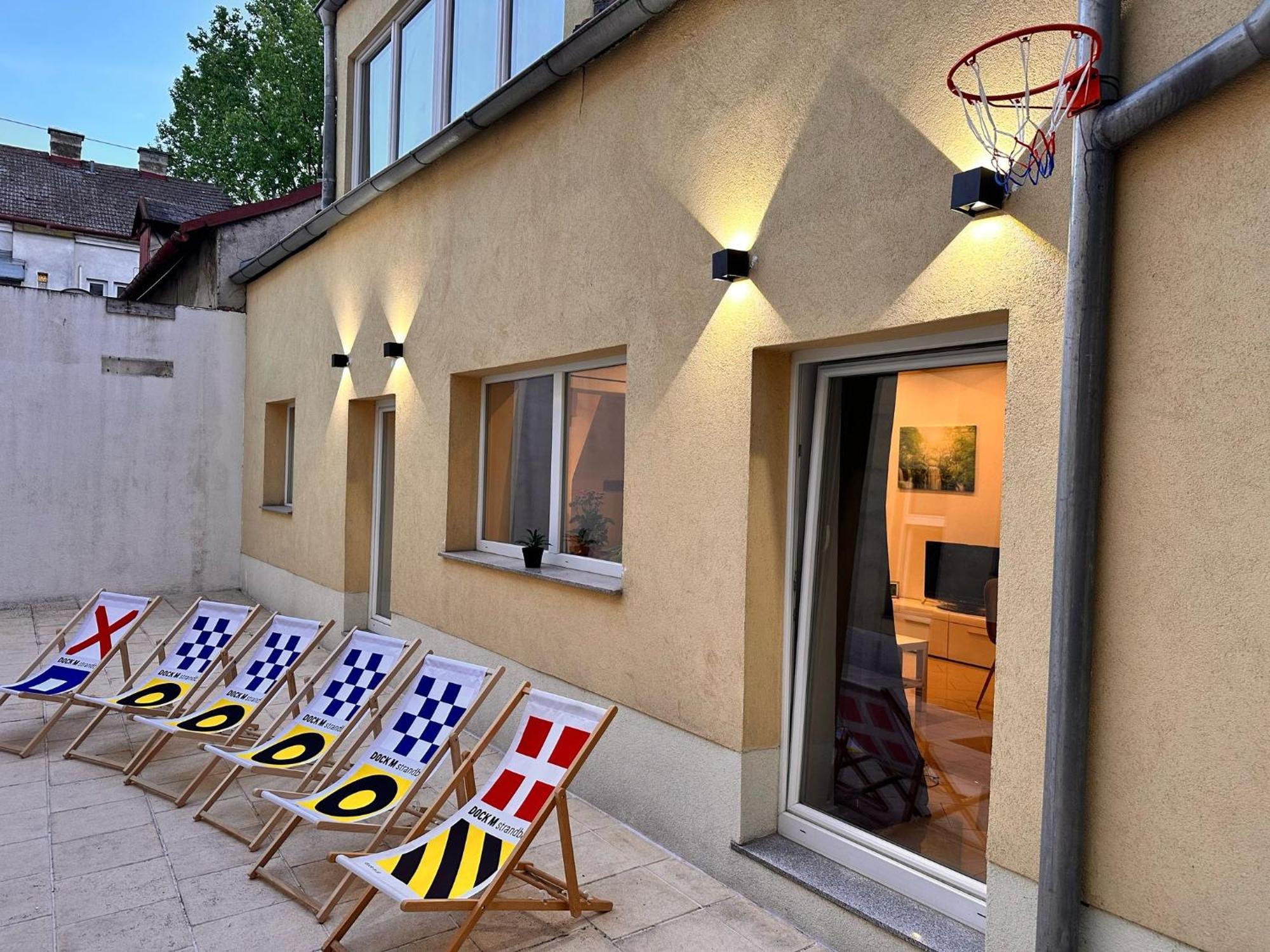 Stylish Nest - 3 For 5 - Near Metro