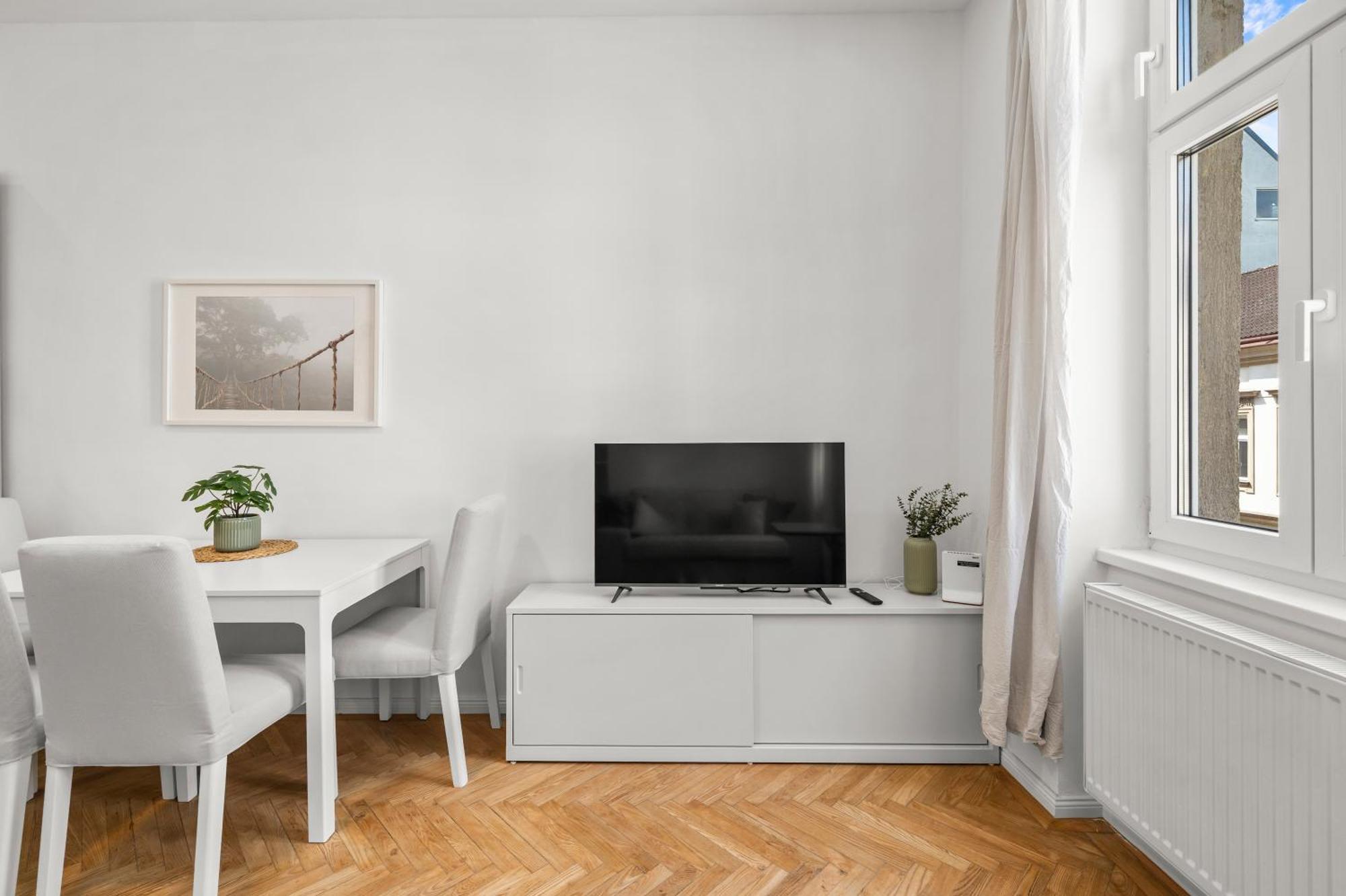 Apartment Bright And Quiet Apartments, Just 10 Minutes To U4, U6 And Schoenbrunn Palace Vienna