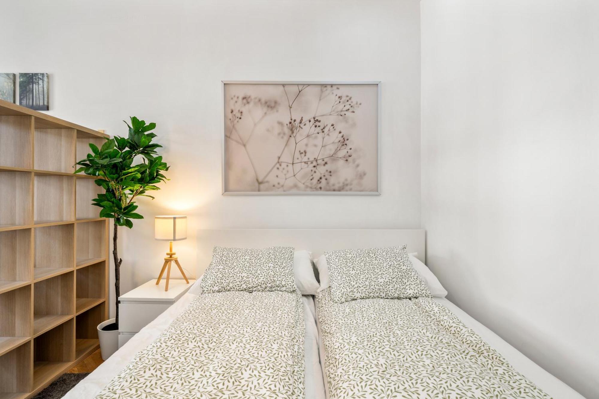 Apartment Bright And Quiet Apartments, Just 10 Minutes To U4, U6 And Schoenbrunn Palace
