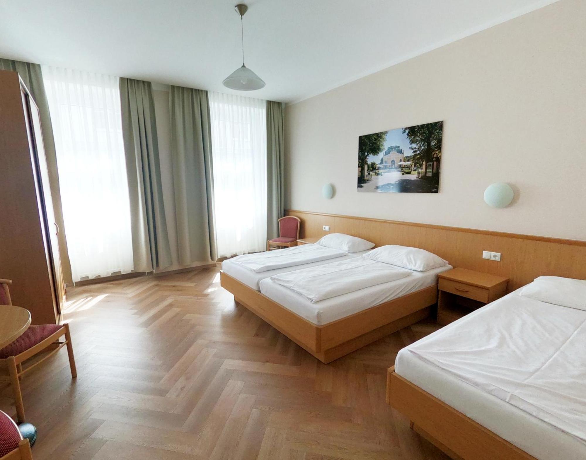 Guest house Hotel-pension Fuenfhaus
