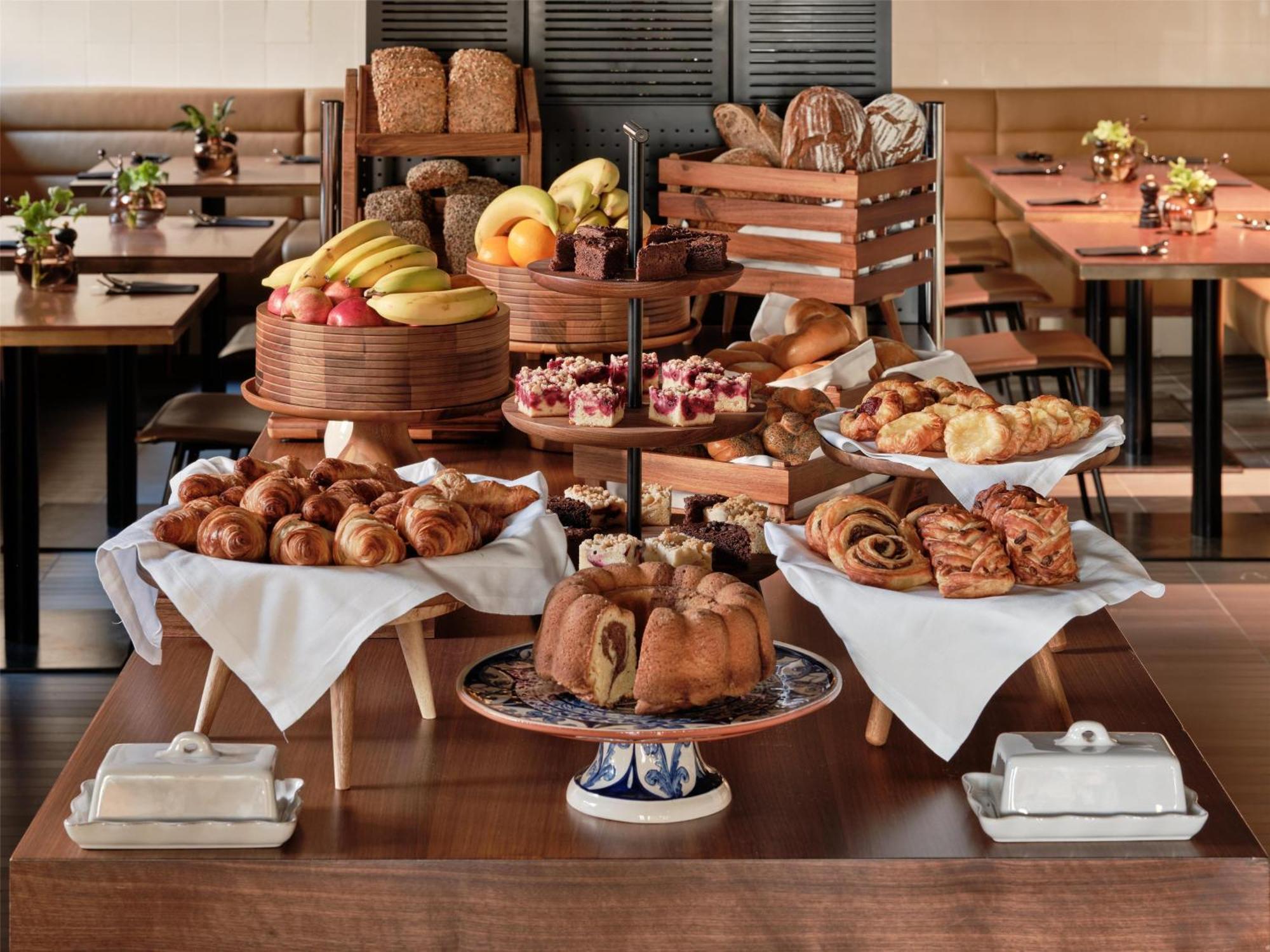 Hotel Radisson Blu Triest Hotel, 4*