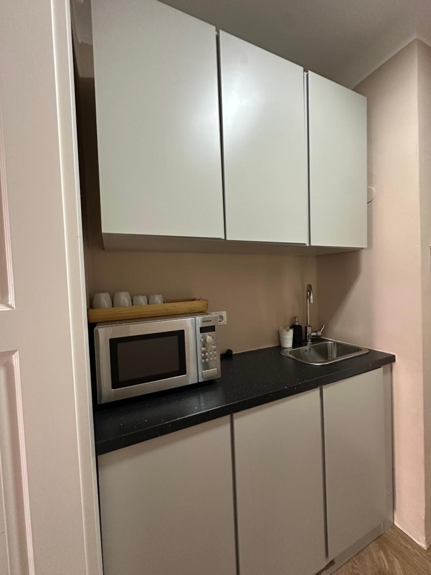 Apartment 1st *