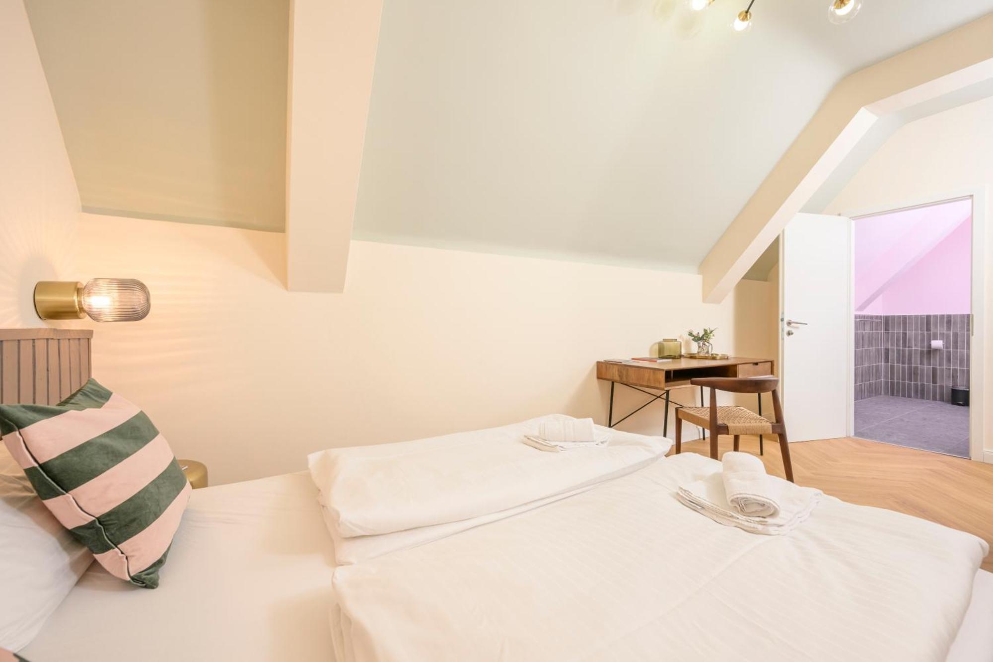 Apartment Palais Palffy Suits