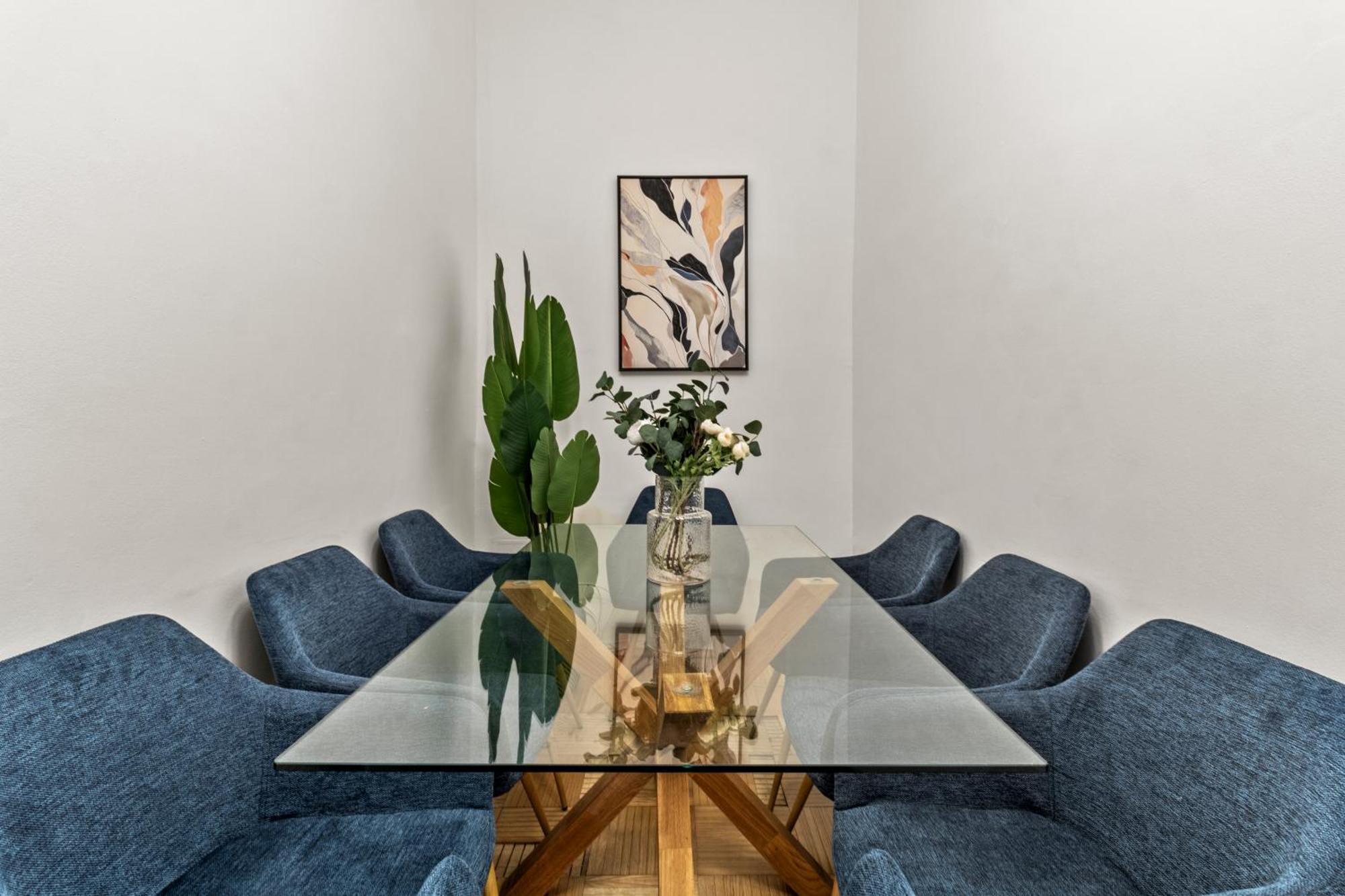 Central, 5 Min Walk To U4 Friedensbruecke * Viena