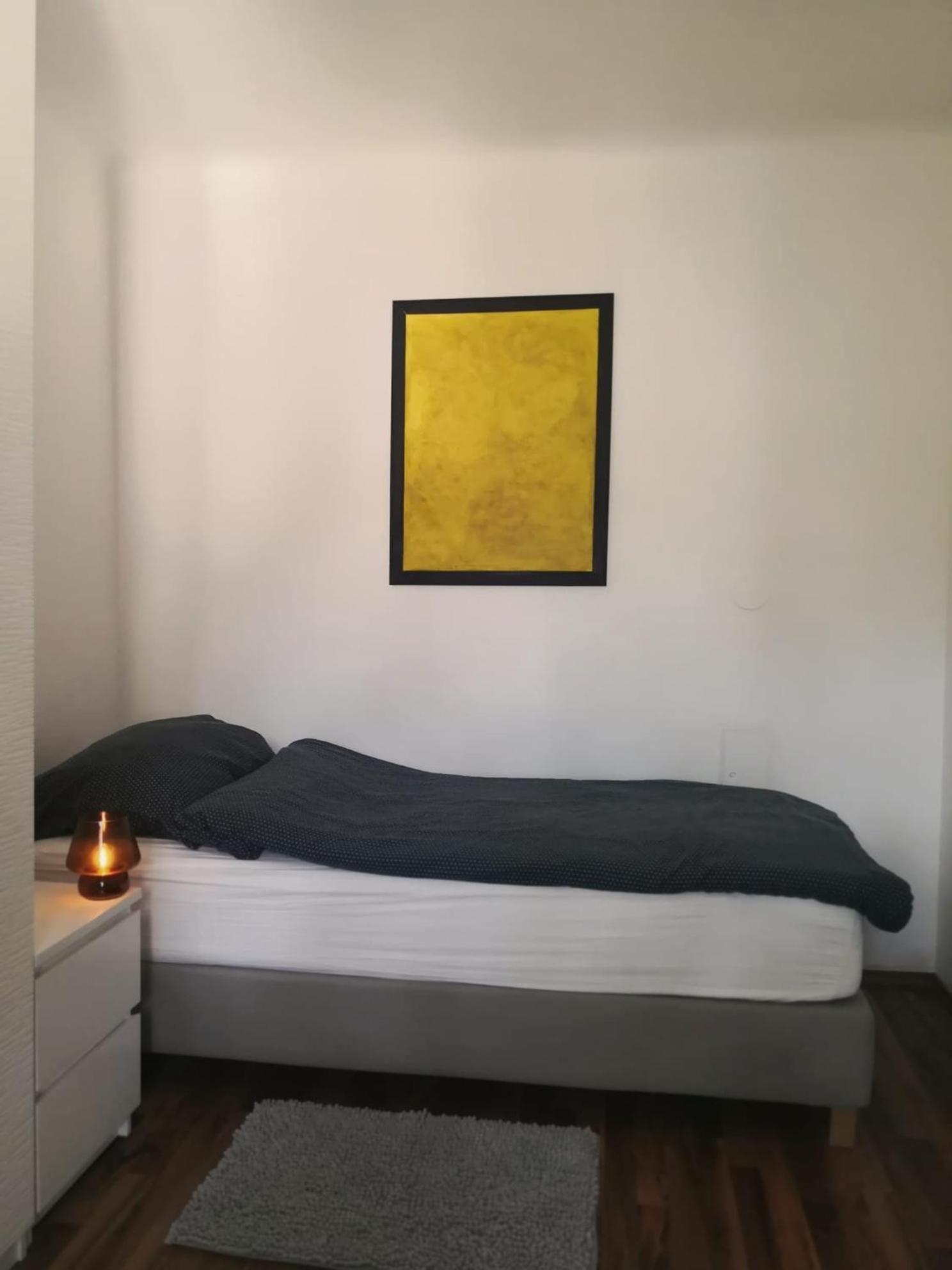 - 2 Bdrm *