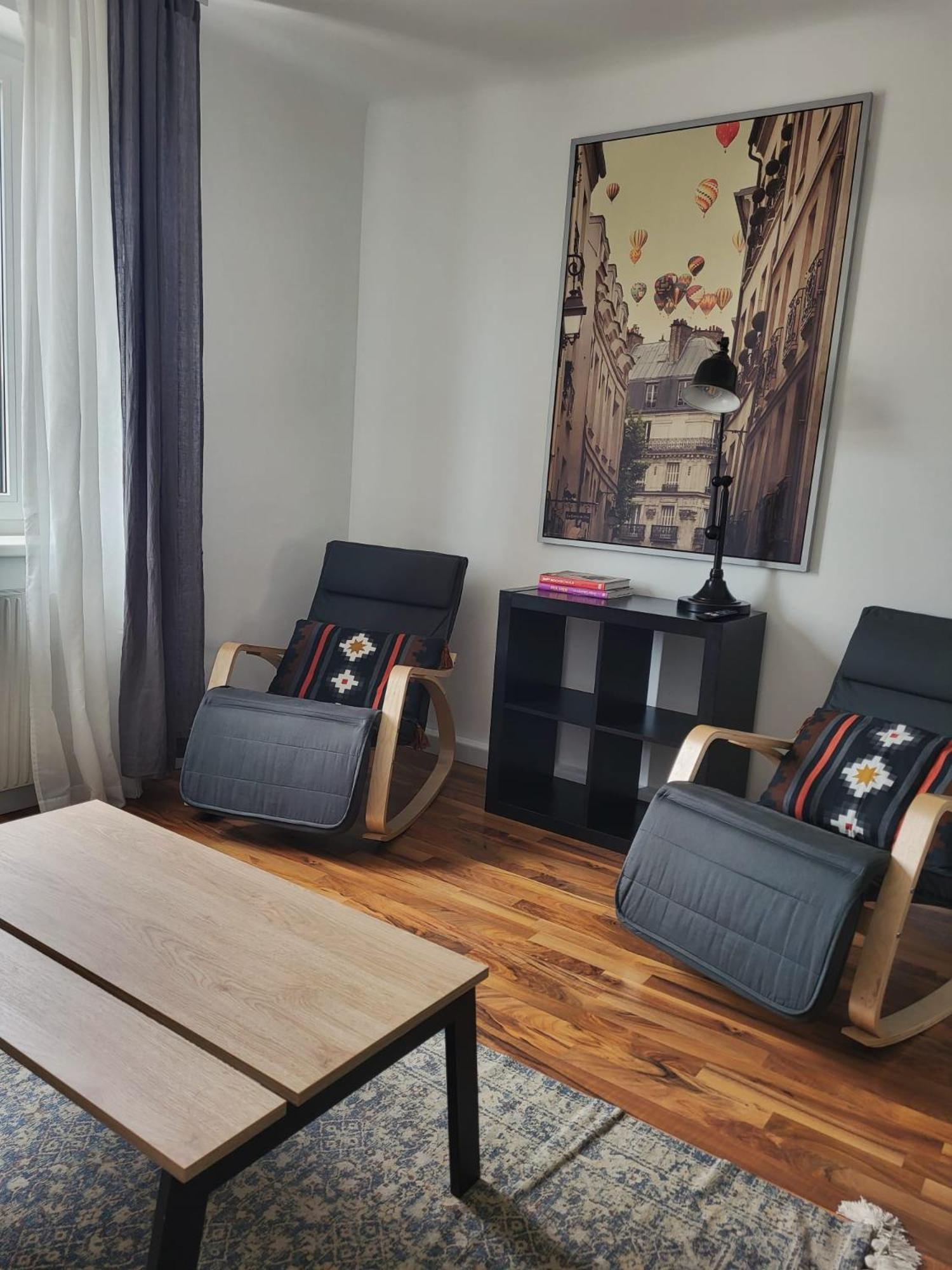 - 2 Bdrm Appartamento *