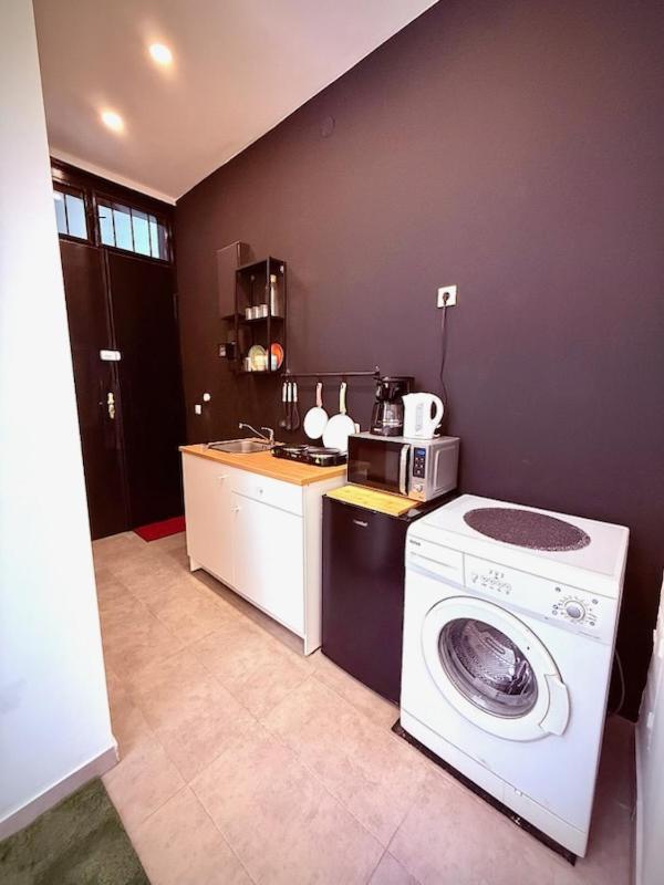 Maximilian Apartment
