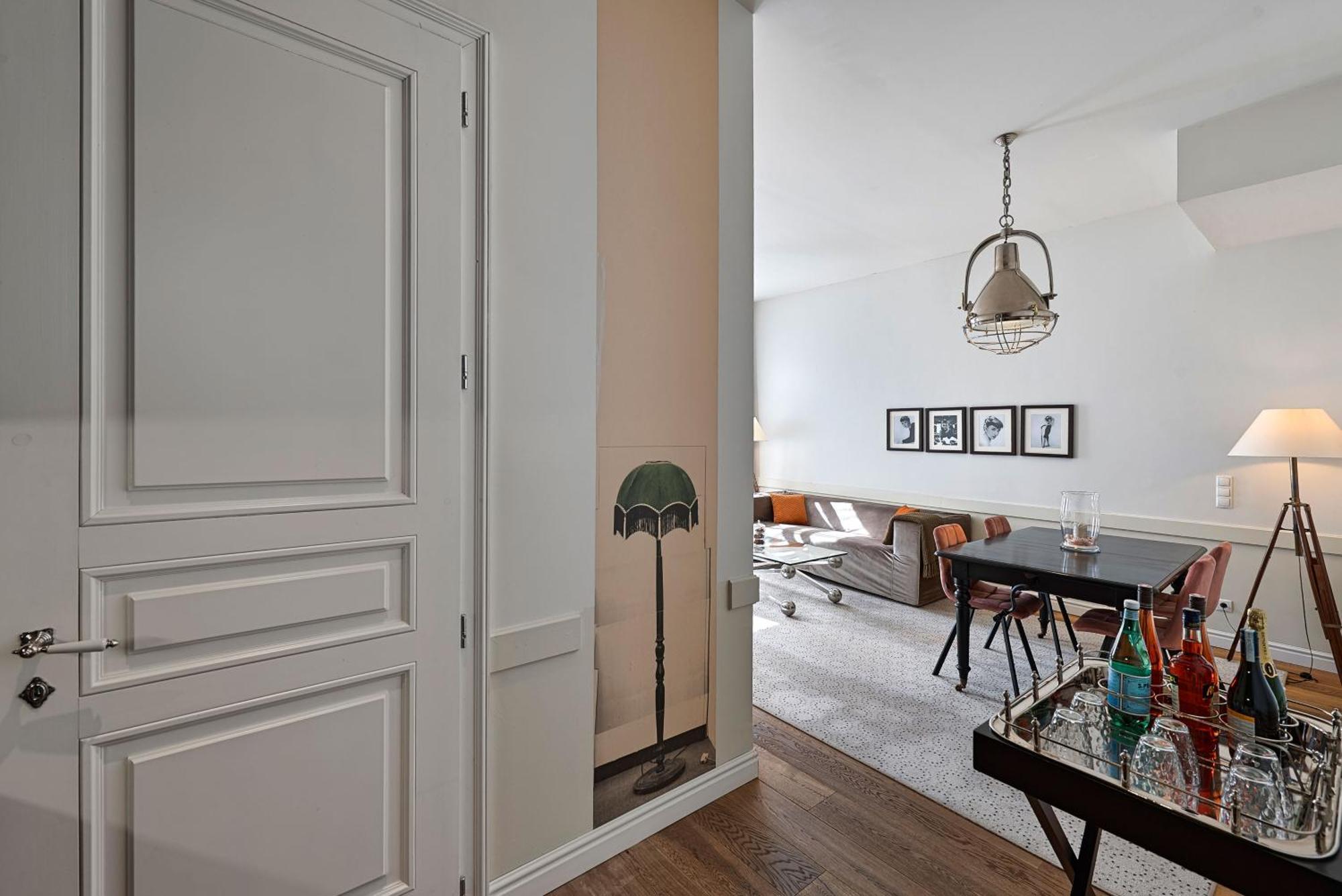 6 Apartment *