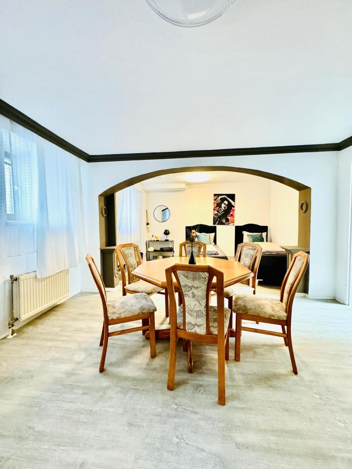 Apartment Very Spacious For Up To 7p With Great Location