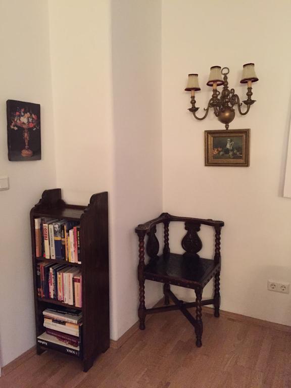 Apartment Exquisites Gartenapartment In Eleganter Jugendstilvilla *