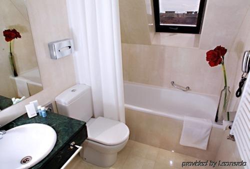 Hotel Eurostars Embassy 4*
